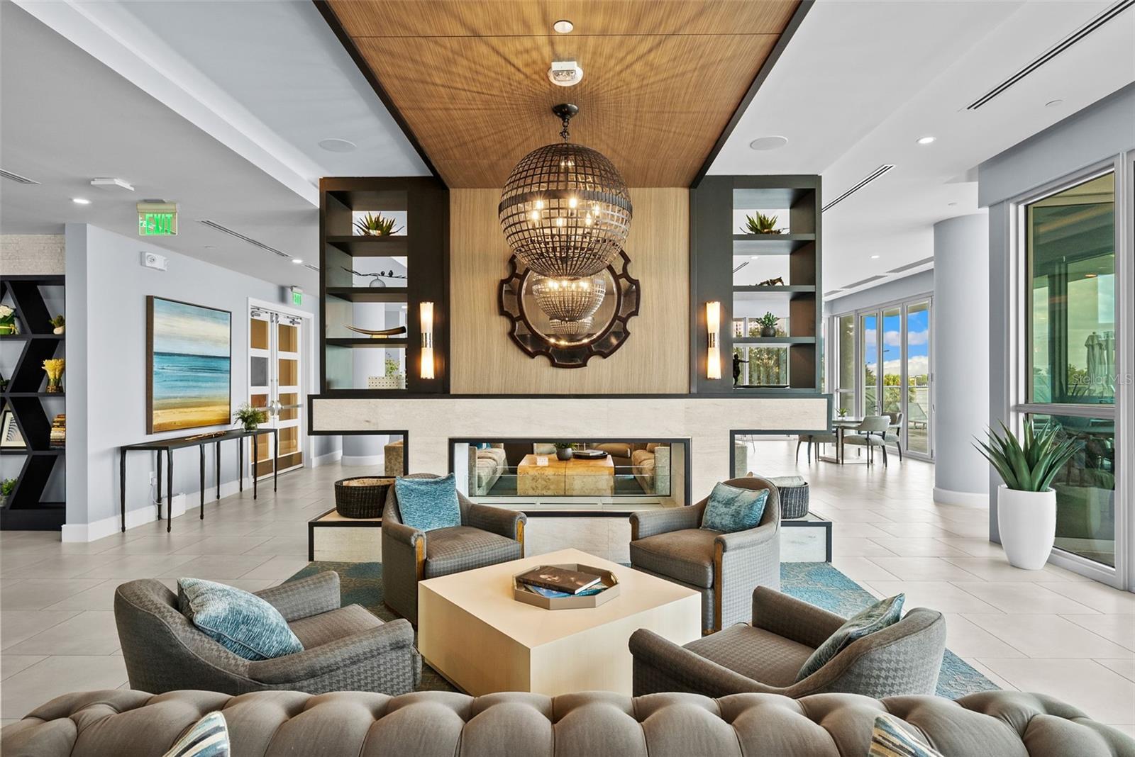 VIRAGE BAYSHORE - Residential