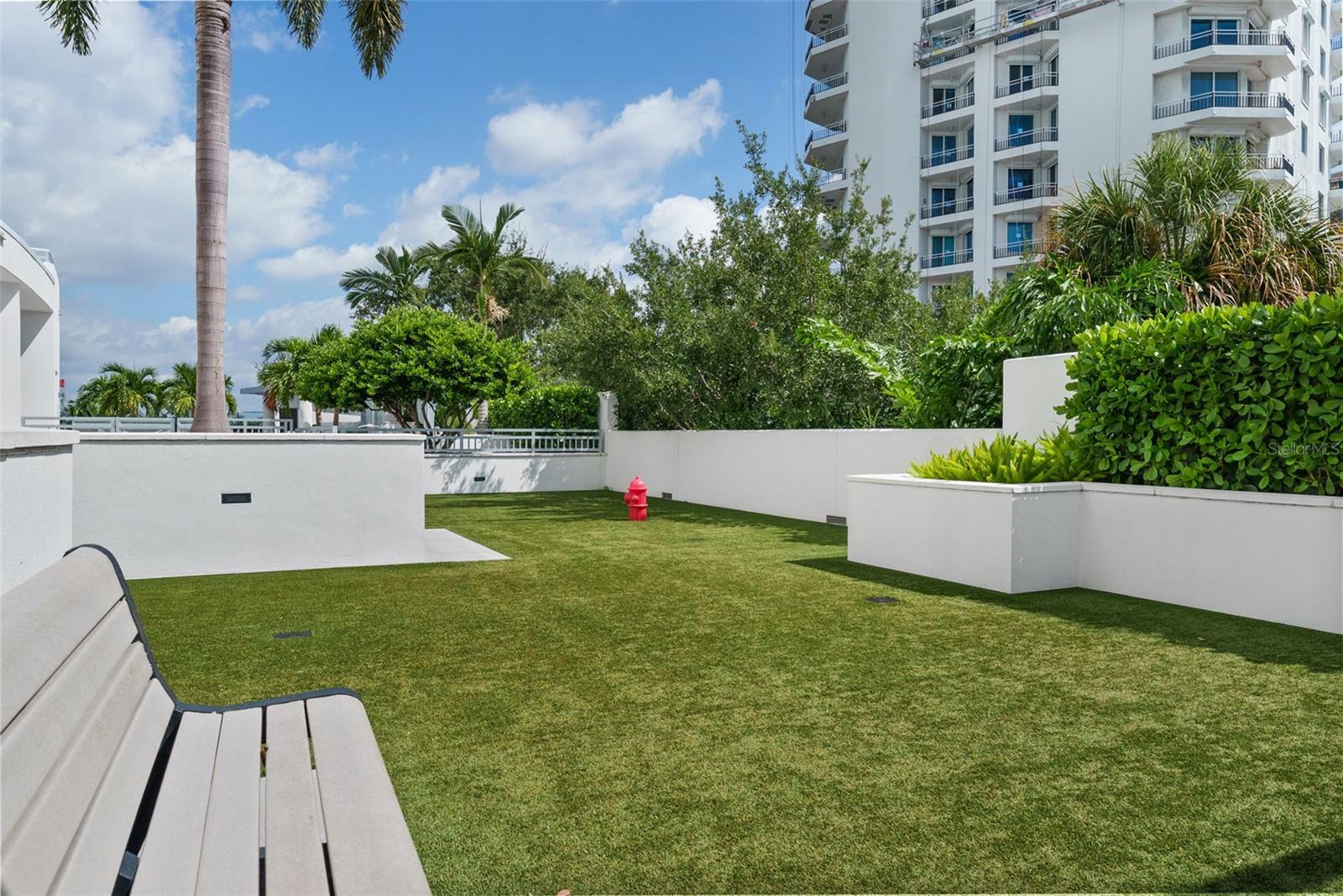 VIRAGE BAYSHORE - Residential