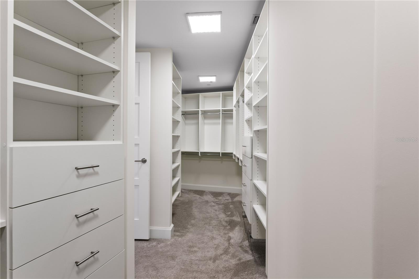 VIRAGE BAYSHORE - Residential