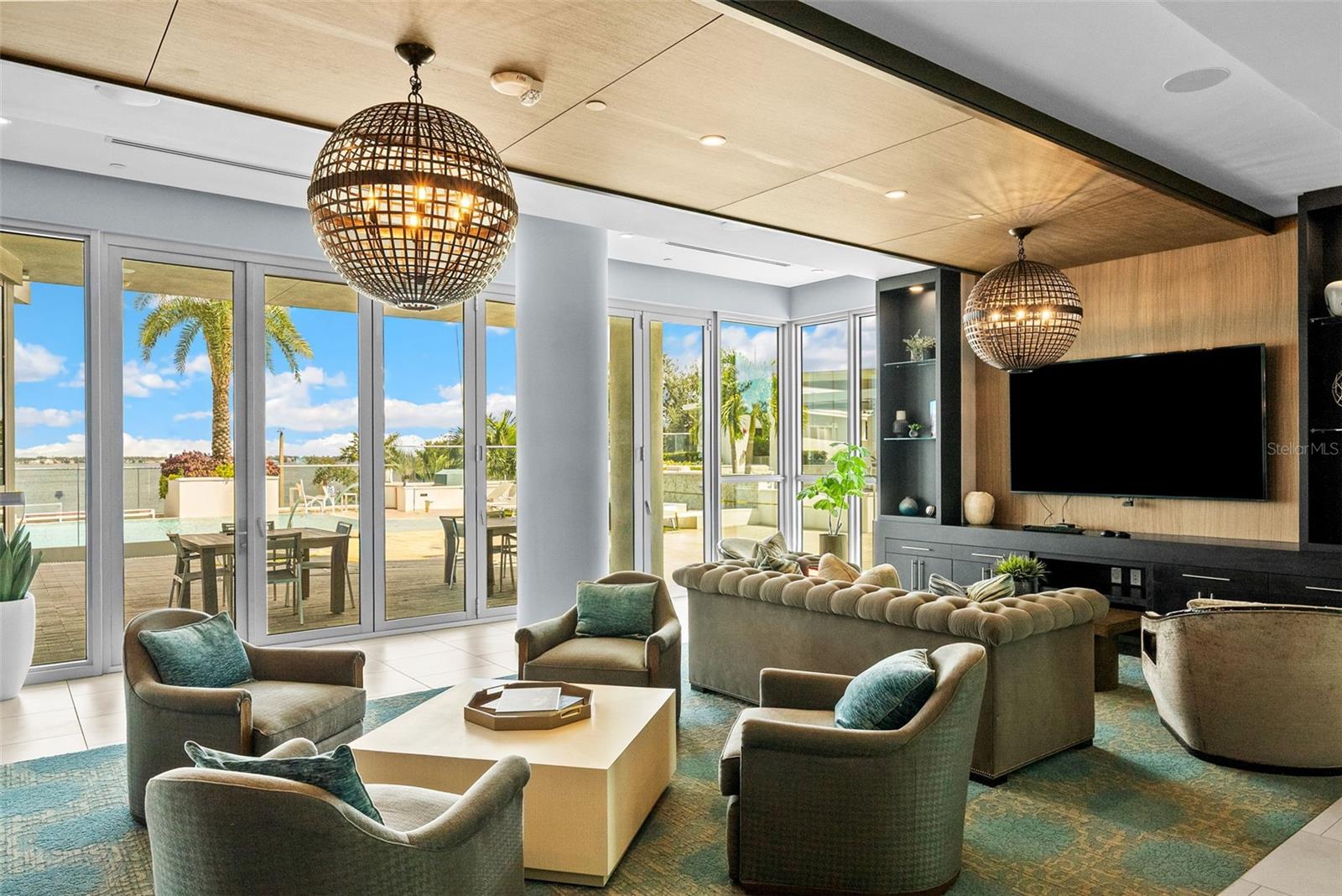 VIRAGE BAYSHORE - Residential