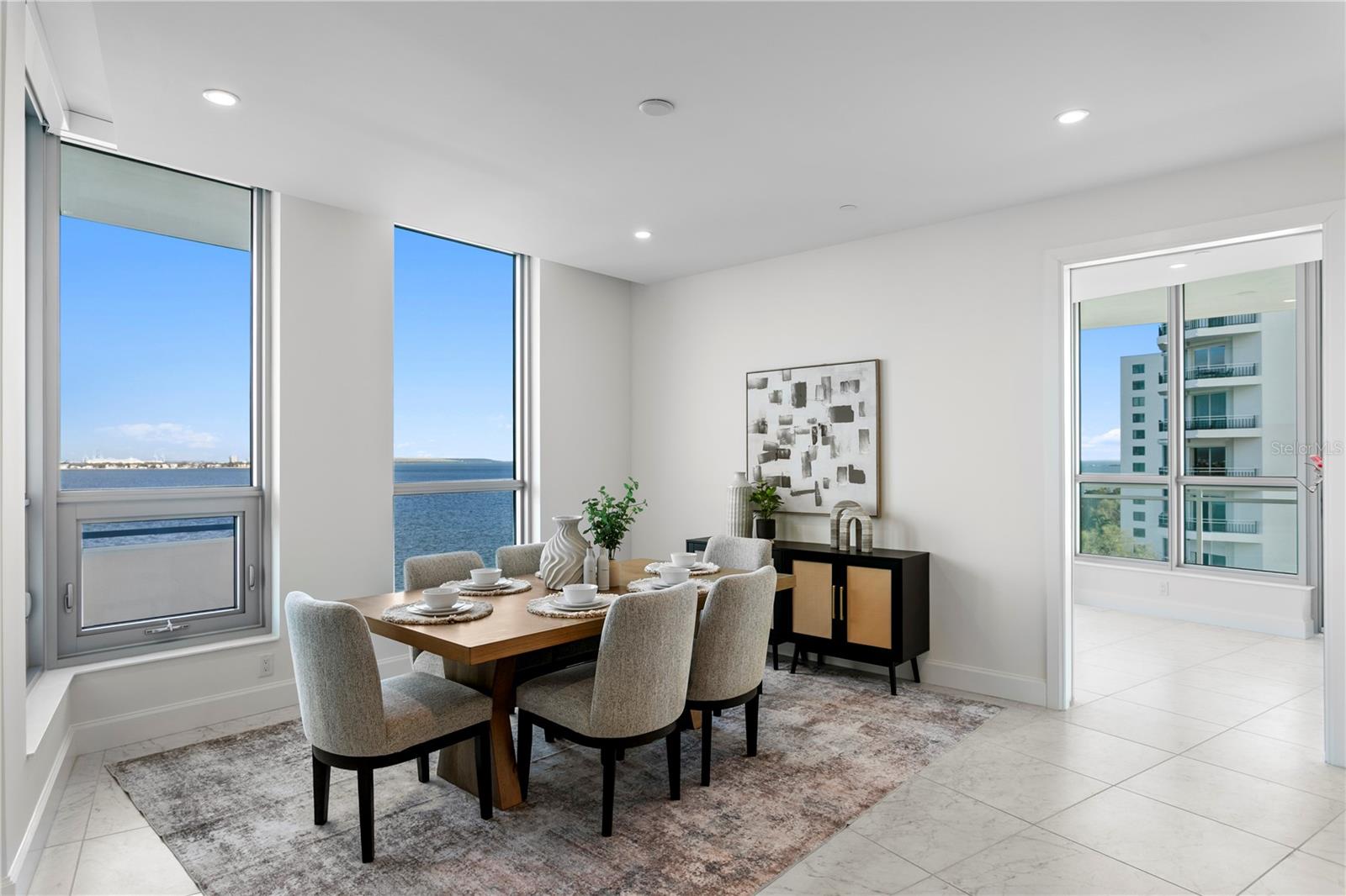 VIRAGE BAYSHORE - Residential