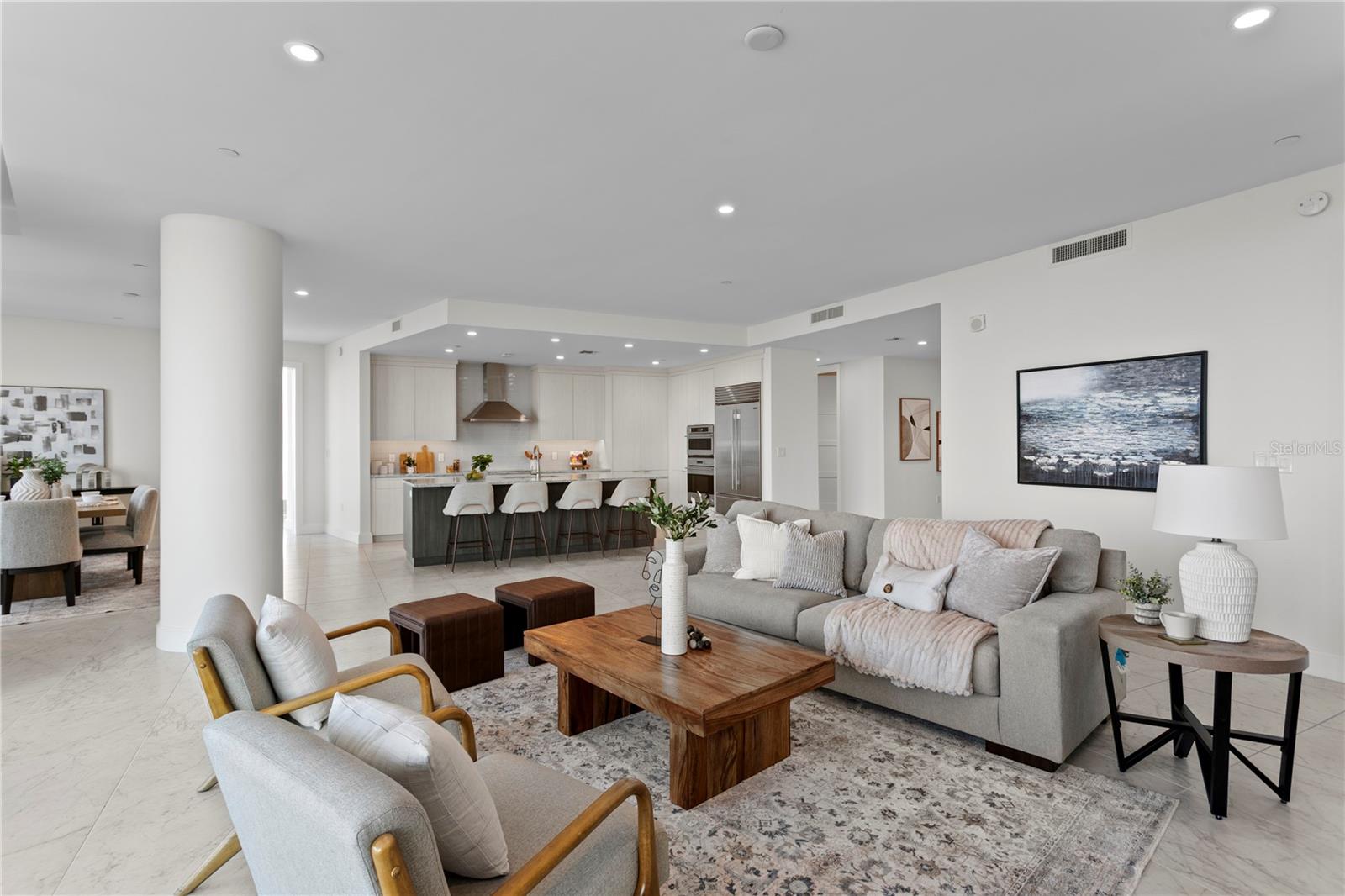 VIRAGE BAYSHORE - Residential