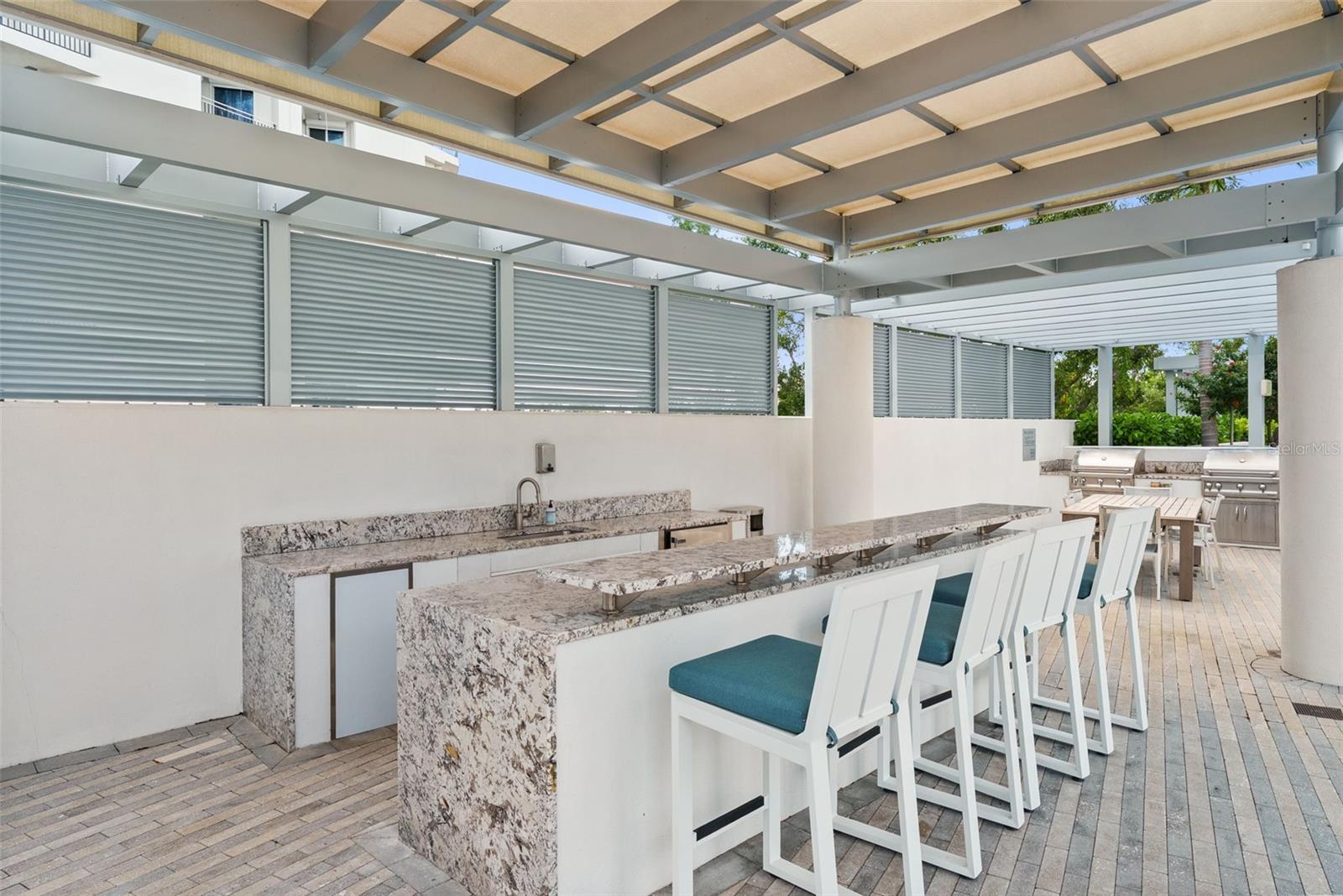 VIRAGE BAYSHORE - Residential
