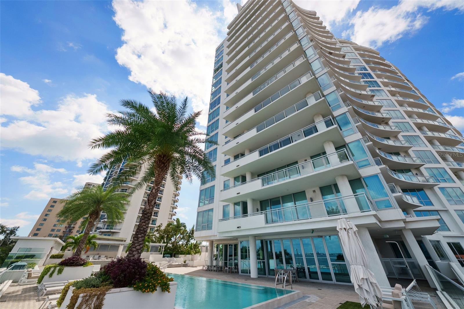 VIRAGE BAYSHORE - Residential