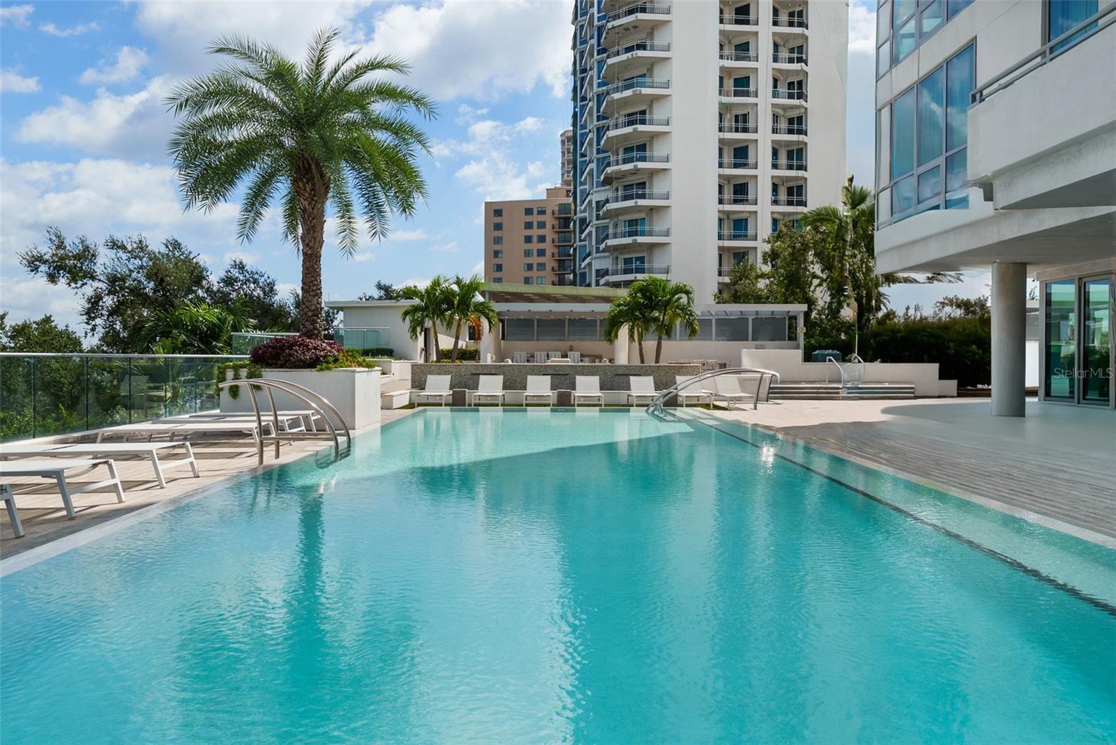 VIRAGE BAYSHORE - Residential