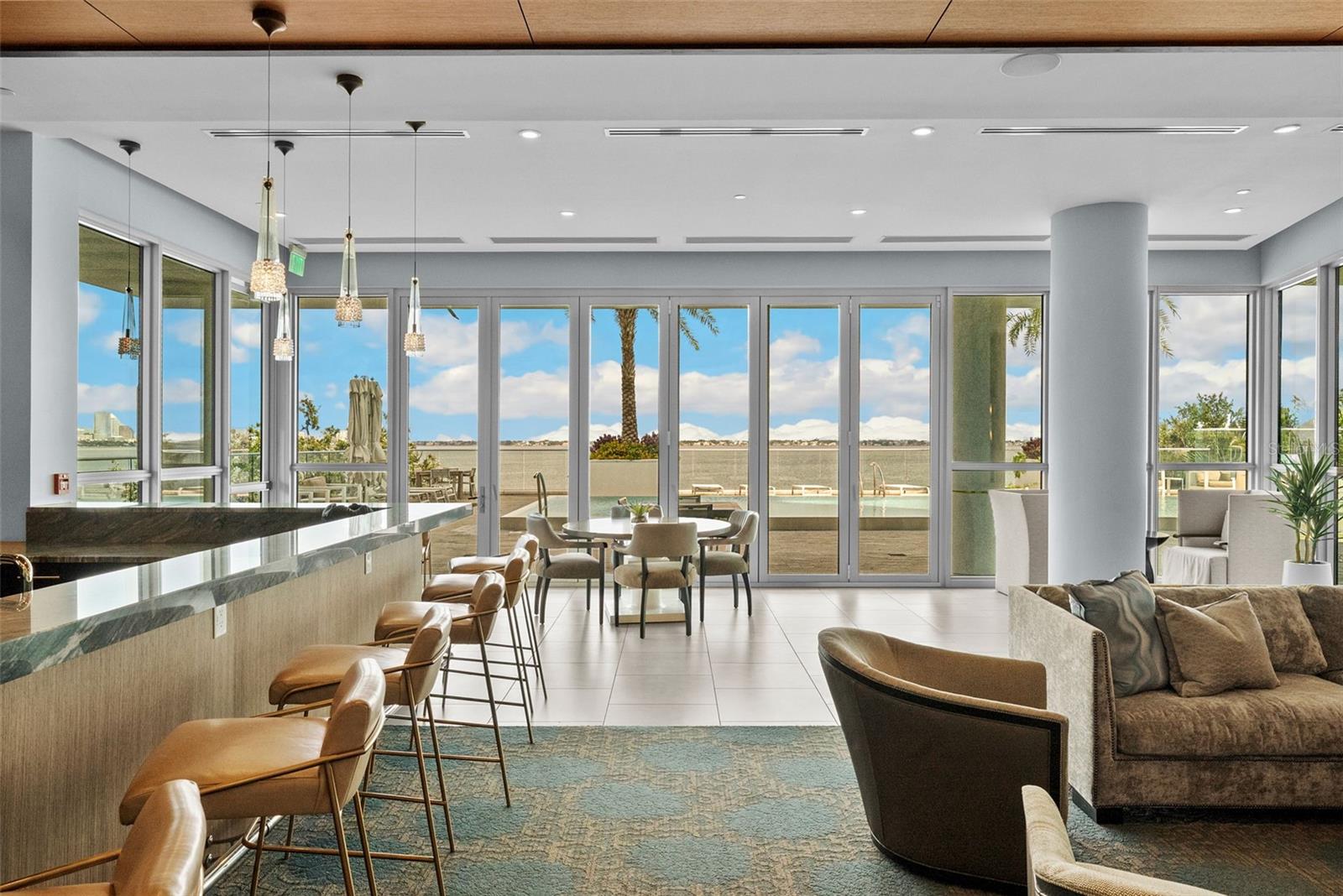 VIRAGE BAYSHORE - Residential