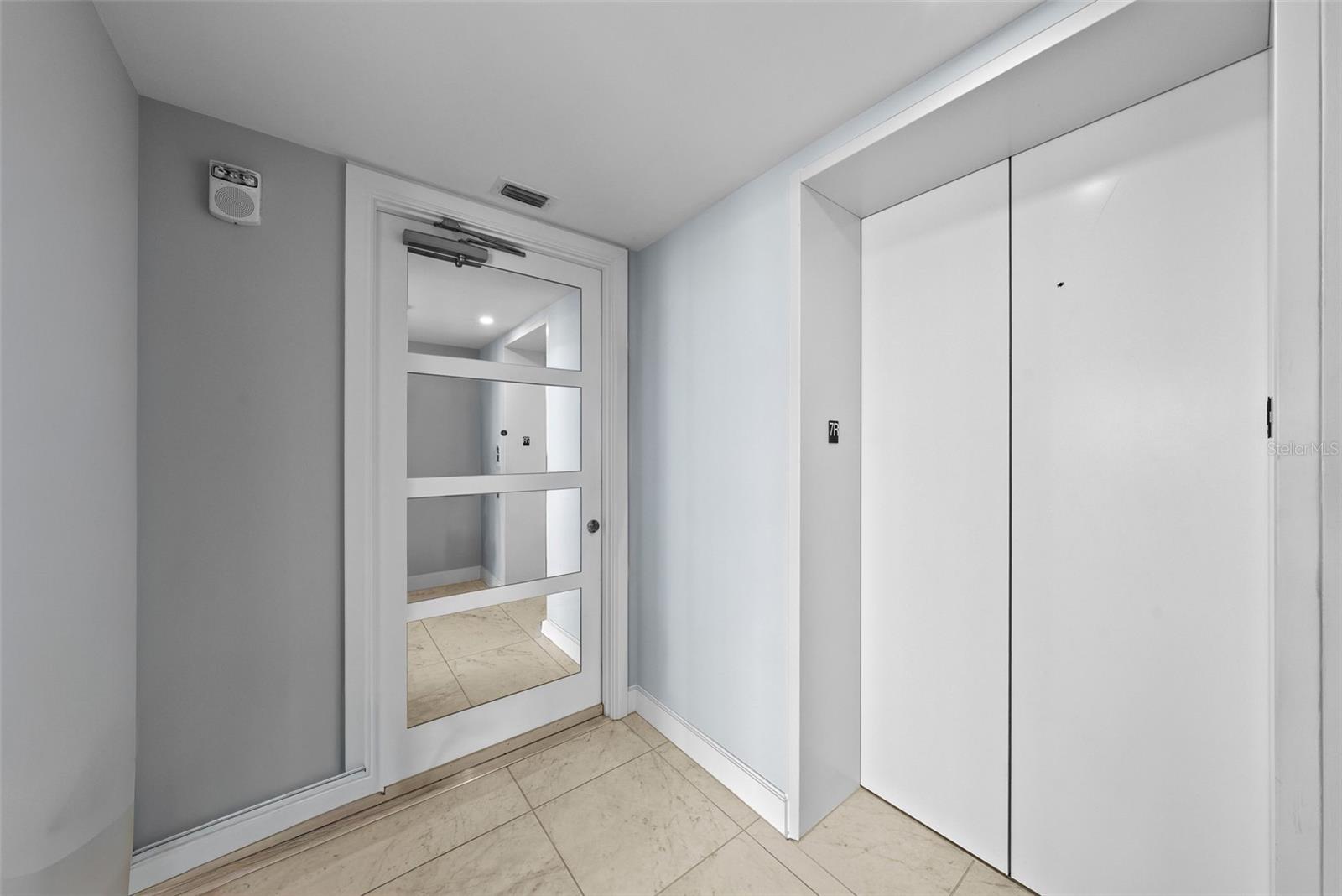 VIRAGE BAYSHORE - Residential