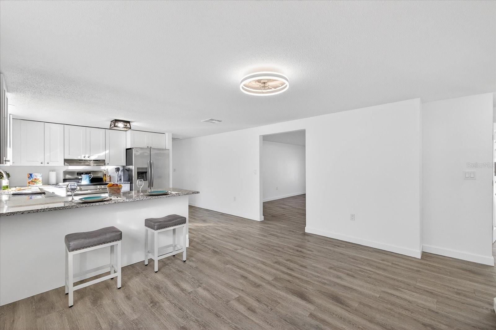 JERIVERNE PLAZA - Residential