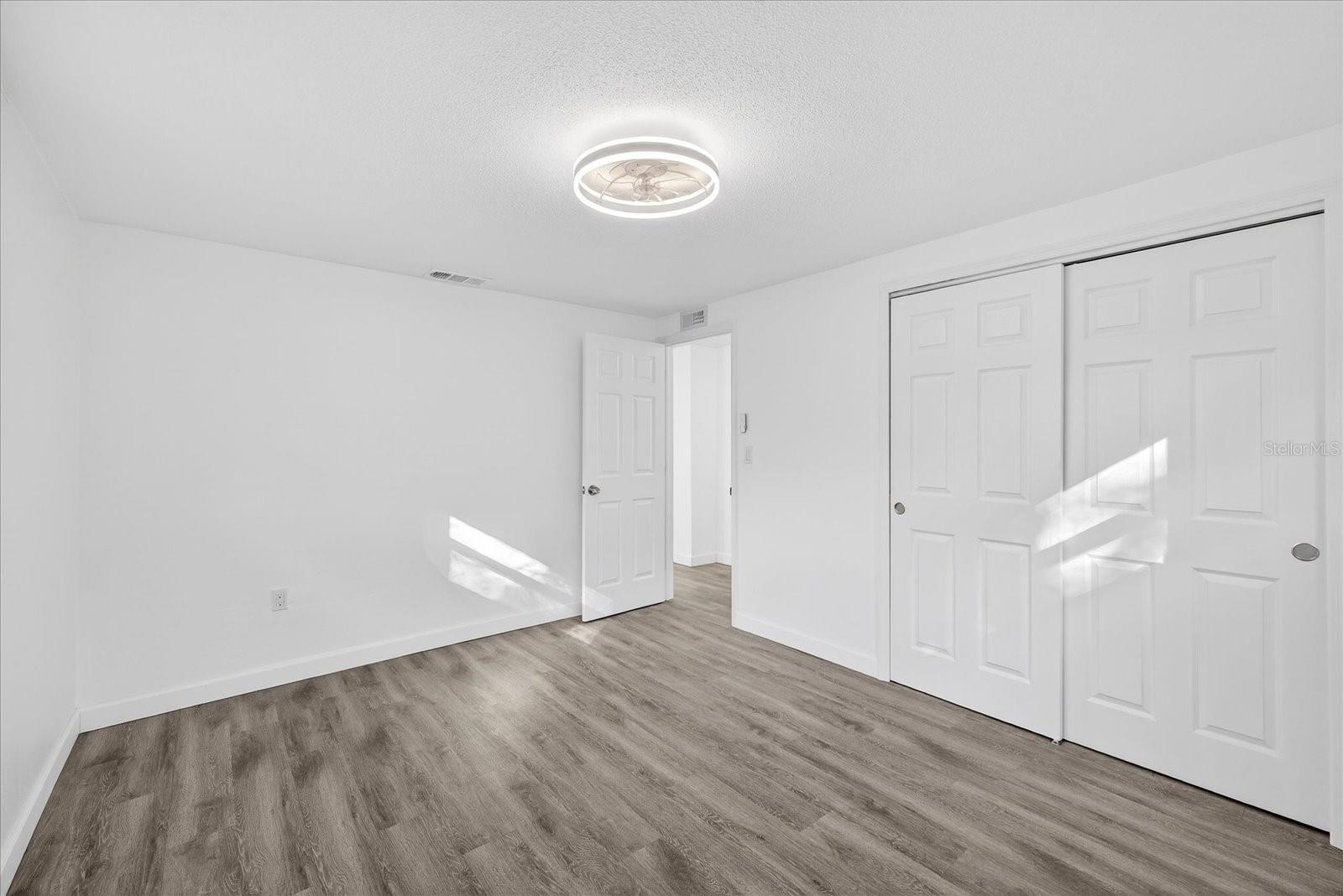 JERIVERNE PLAZA - Residential