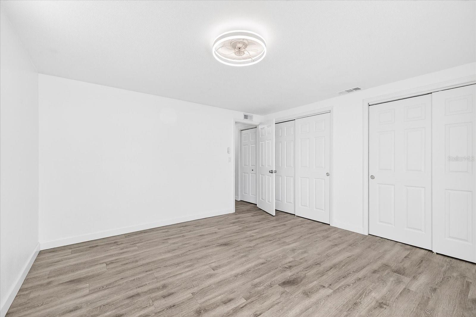 JERIVERNE PLAZA - Residential