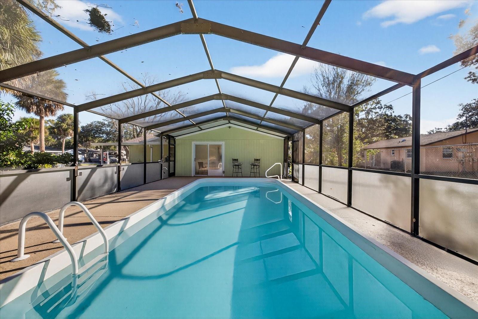 JERIVERNE PLAZA - Residential