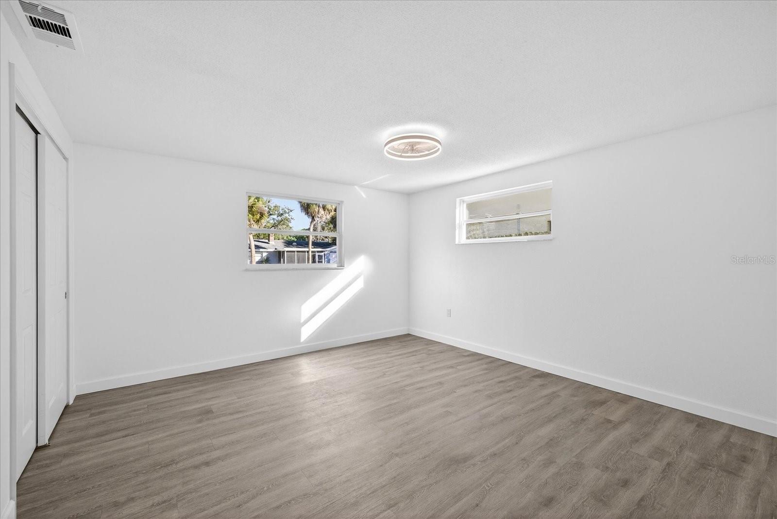 JERIVERNE PLAZA - Residential