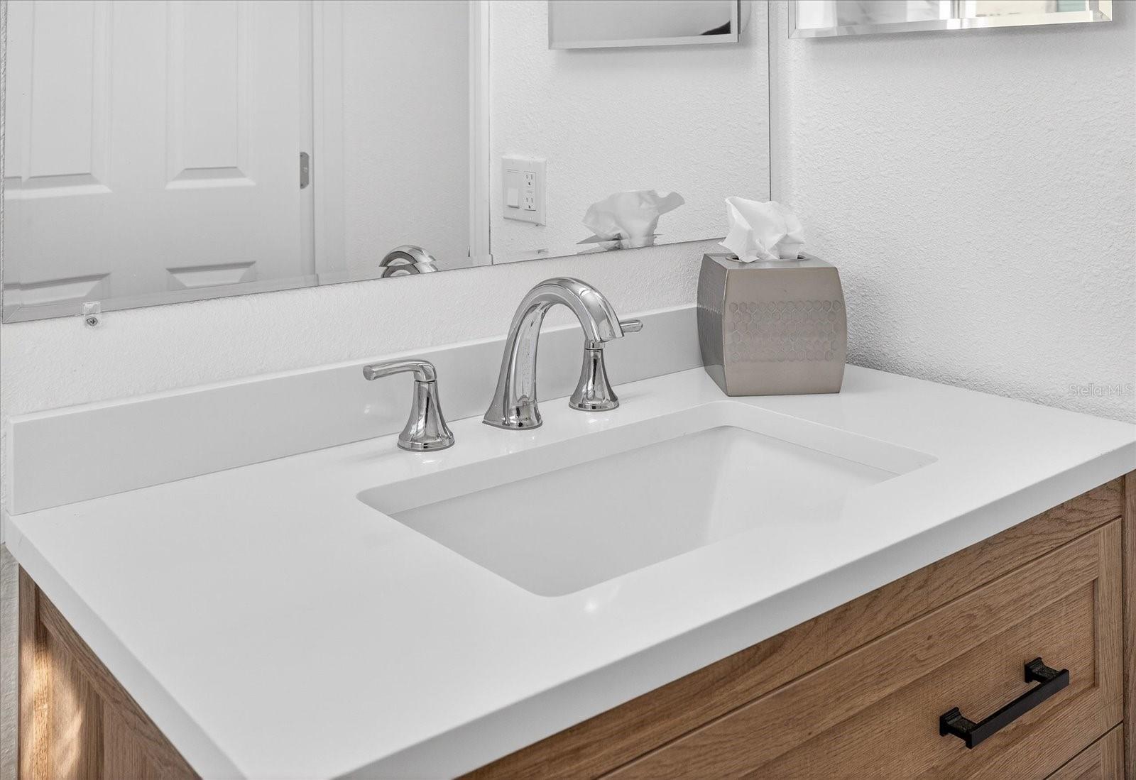 JERIVERNE PLAZA - Residential