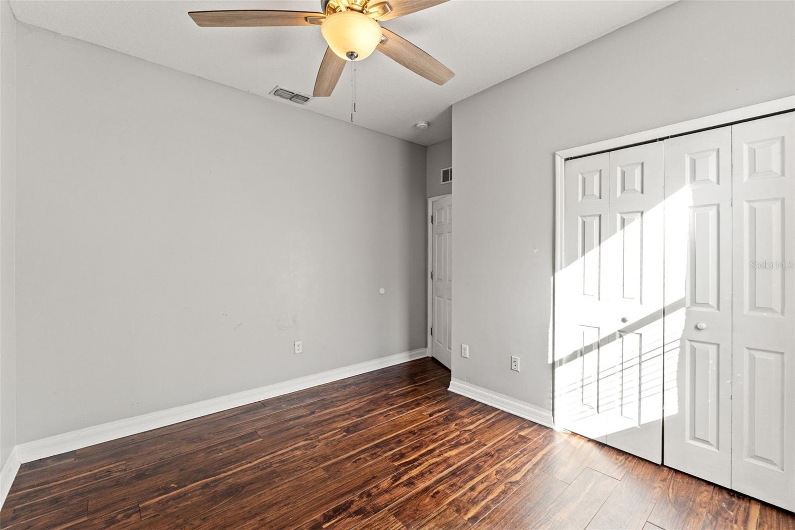 SHERMAN HILLS SEC 3 - Residential