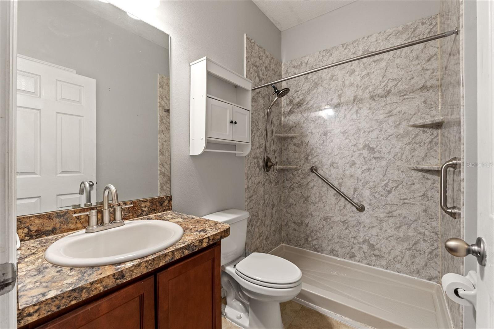 SHERMAN HILLS SEC 3 - Residential