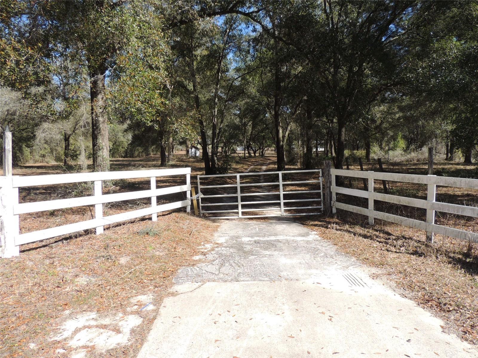 WOODLAND FARMS - Residential