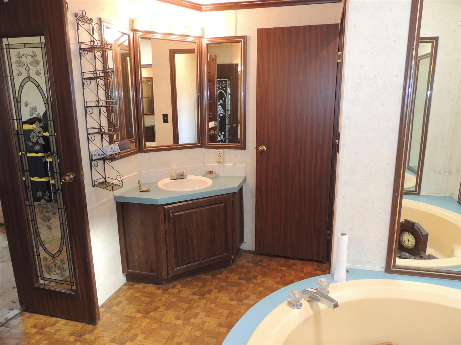 WOODLAND FARMS - Residential