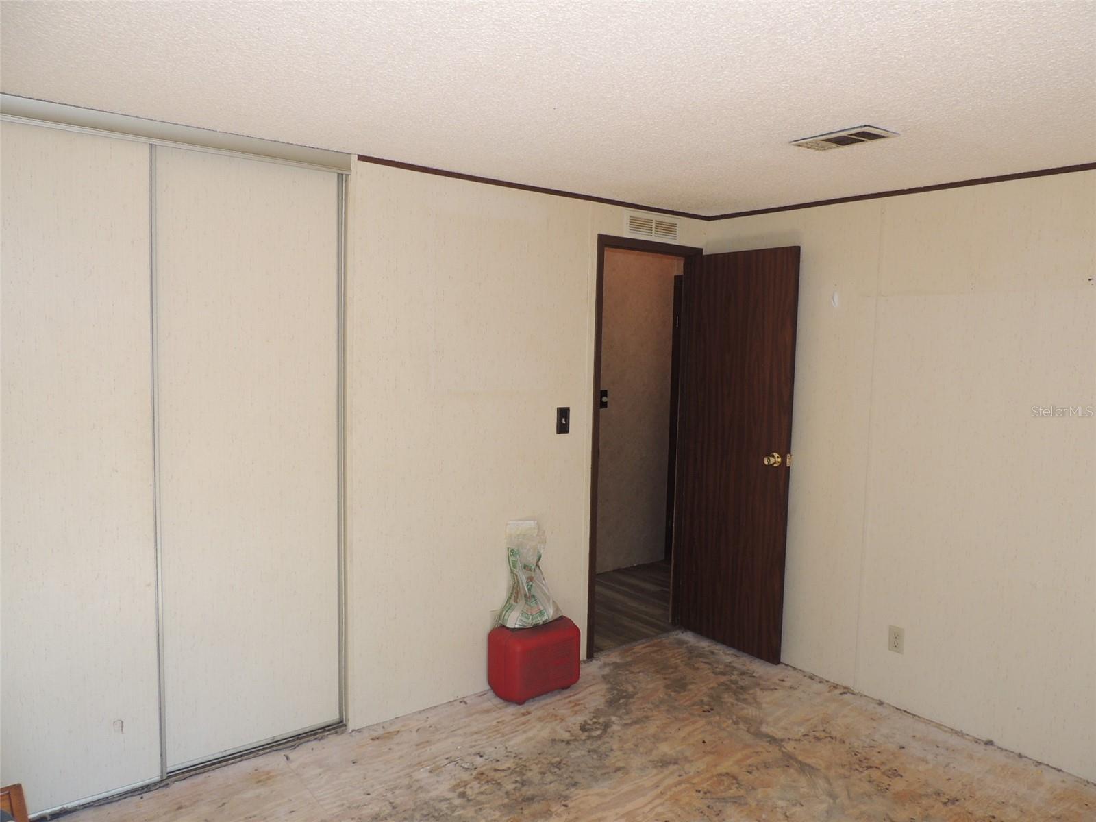 WOODLAND FARMS - Residential