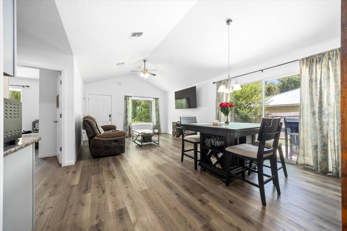 WOODS AND LAKES - Residential