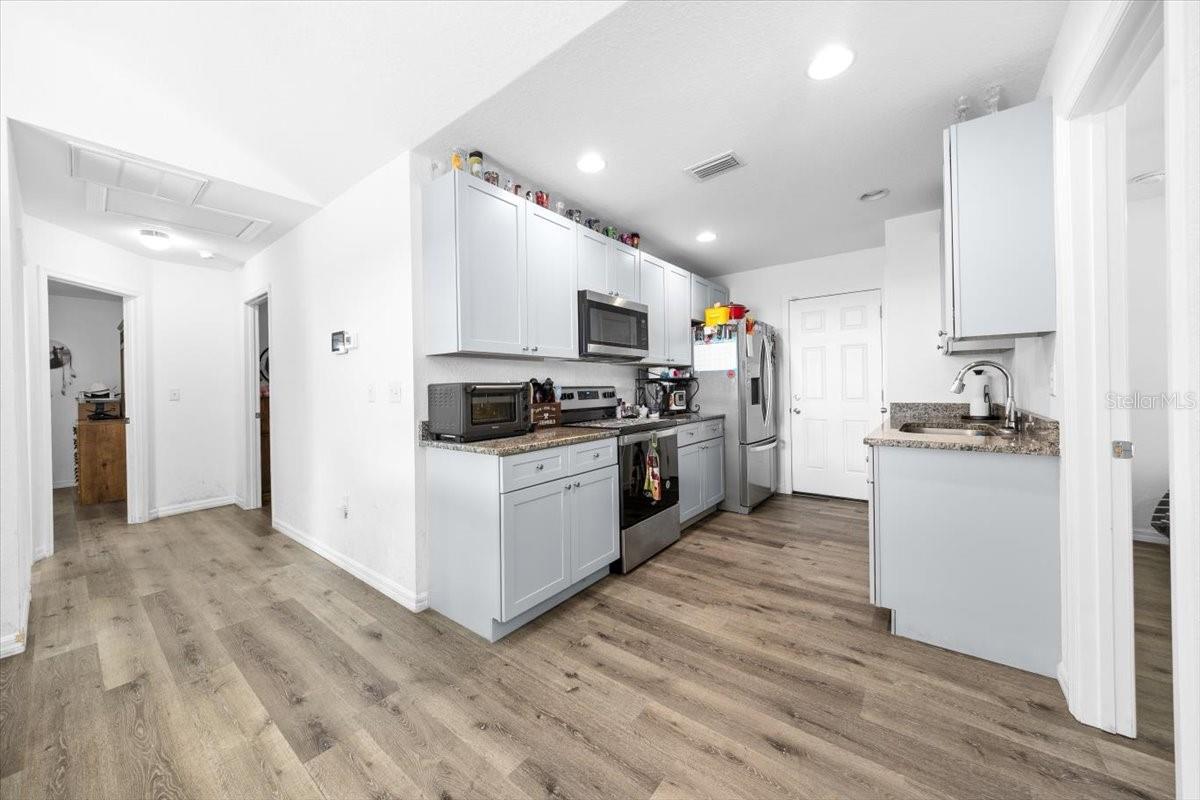 WOODS AND LAKES - Residential