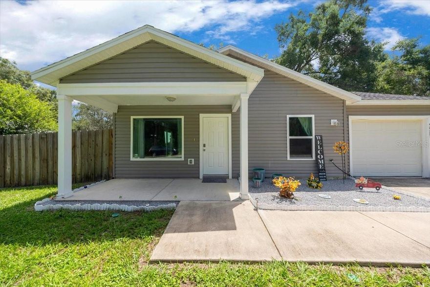 Welcome to your perfect starter home nestled in the serene Woods and Lakes area! This charming 3-bedroom, 2-bath residence offers modern comfort and style in a peaceful location just on the outskirts of town.
Step inside to find luxury vinyl plank (LVP) flooring flowing throughout the home and white walls—an ideal clean slate ready for your personal touch. The kitchen and bathrooms feature elegant granite countertops, bringing a touch of modern sophistication to everyday living.
Enjoy the convenience of built-in shelving in the garage for organized storage, and take advantage of the powered shed/workshop in the backyard—perfect for hobbies, tools, or extra storage.
Whether you're relaxing indoors or enjoying the quiet outdoors, this home offers a tranquil lifestyle with all the essentials. Don’t miss this opportunity to own a move-in ready home in a peaceful, nature-filled neighborhood.