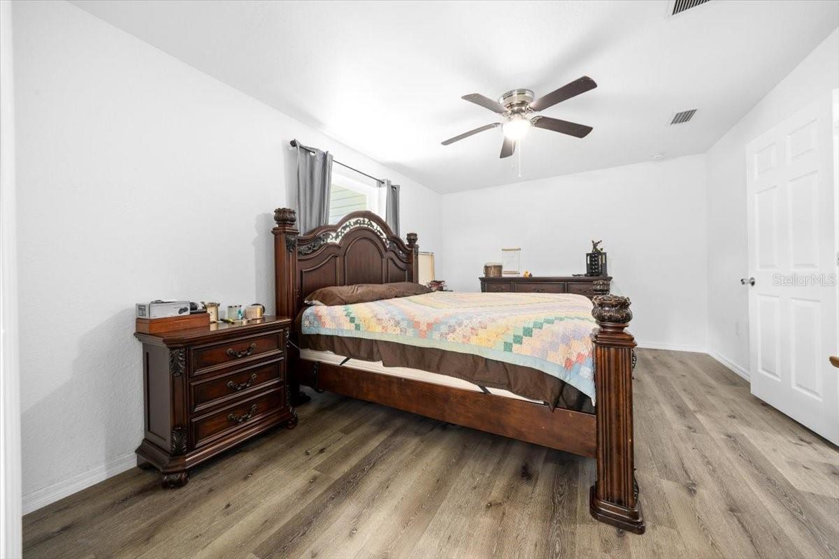 WOODS AND LAKES - Residential