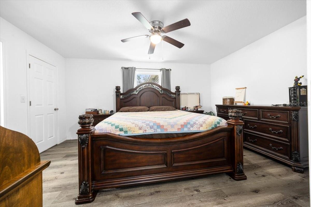 WOODS AND LAKES - Residential