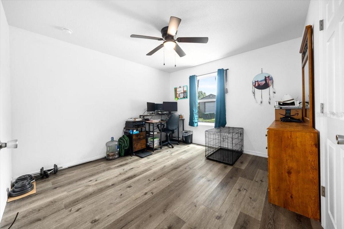 WOODS AND LAKES - Residential