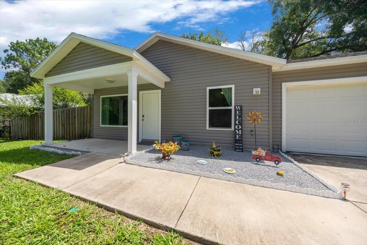 WOODS AND LAKES - Residential