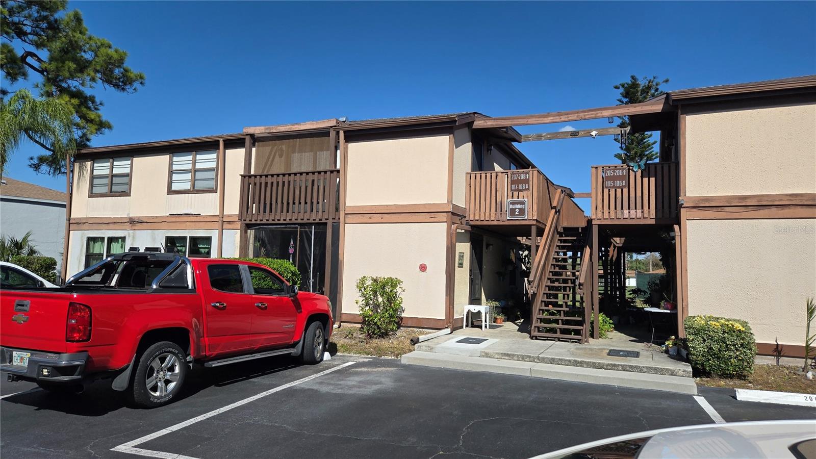 LAKE VIEW CONDO PH II - Residential