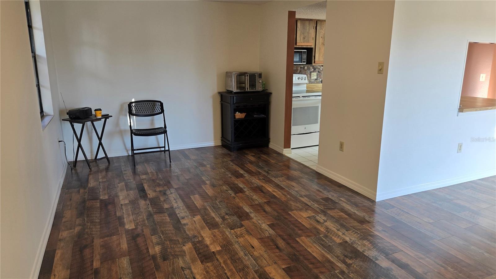 LAKE VIEW CONDO PH II - Residential