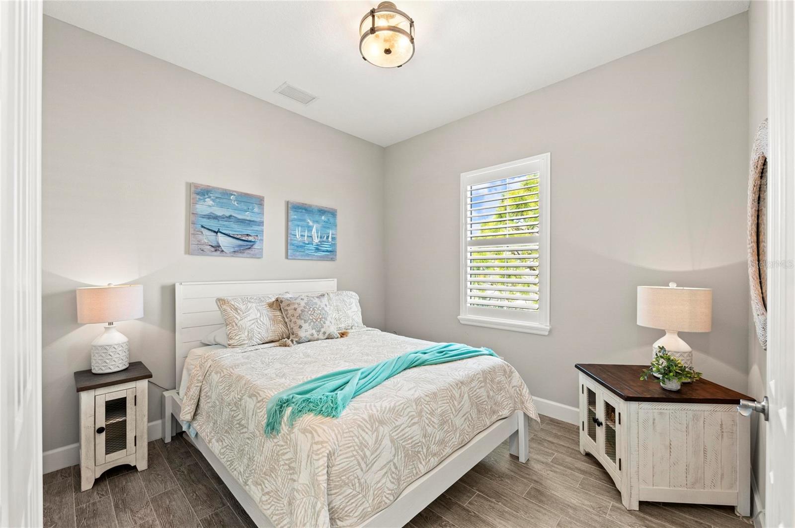 EDGEWATER WALK II ON HARBOUR ISLE - Residential