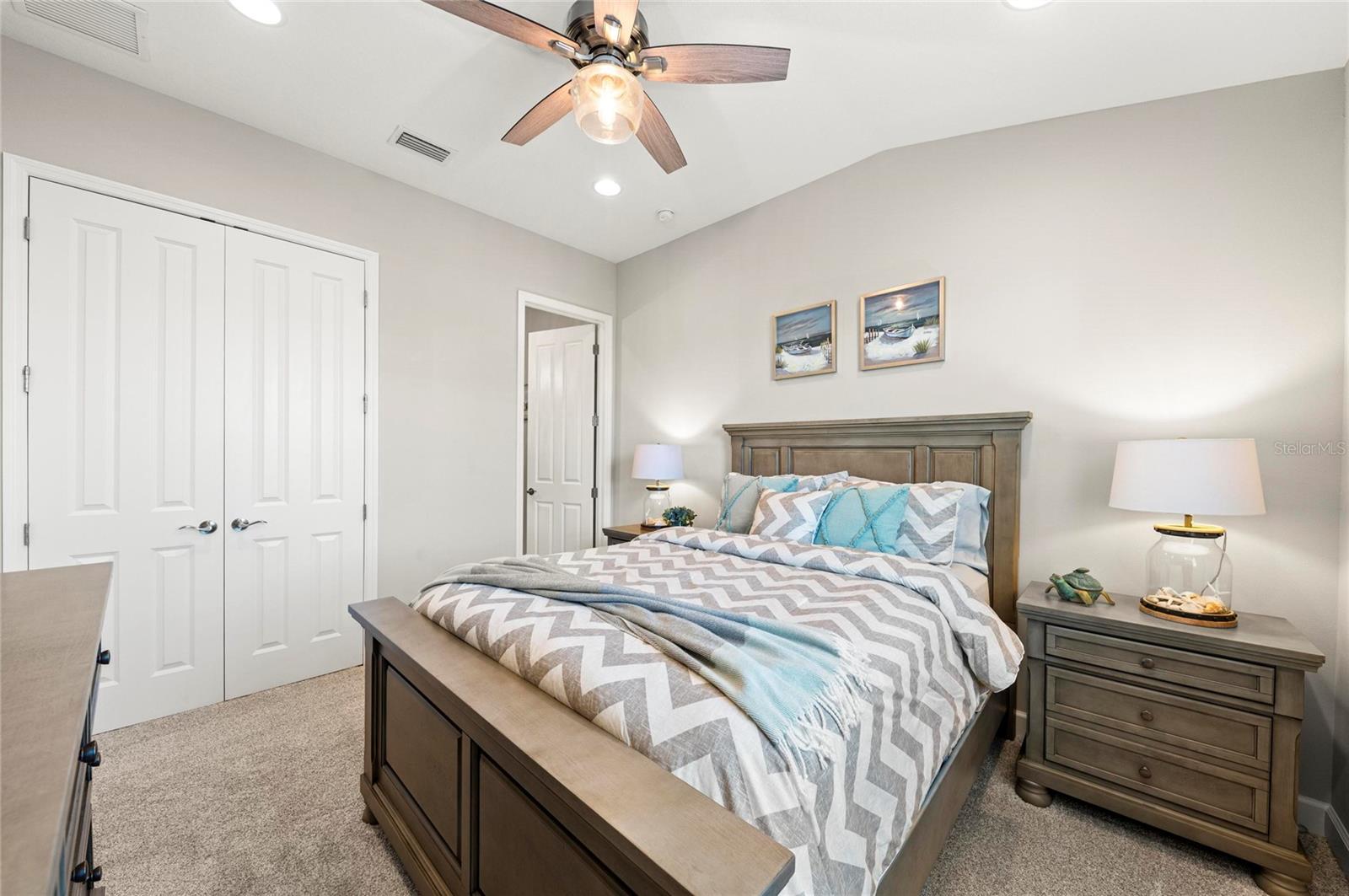 EDGEWATER WALK II ON HARBOUR ISLE - Residential