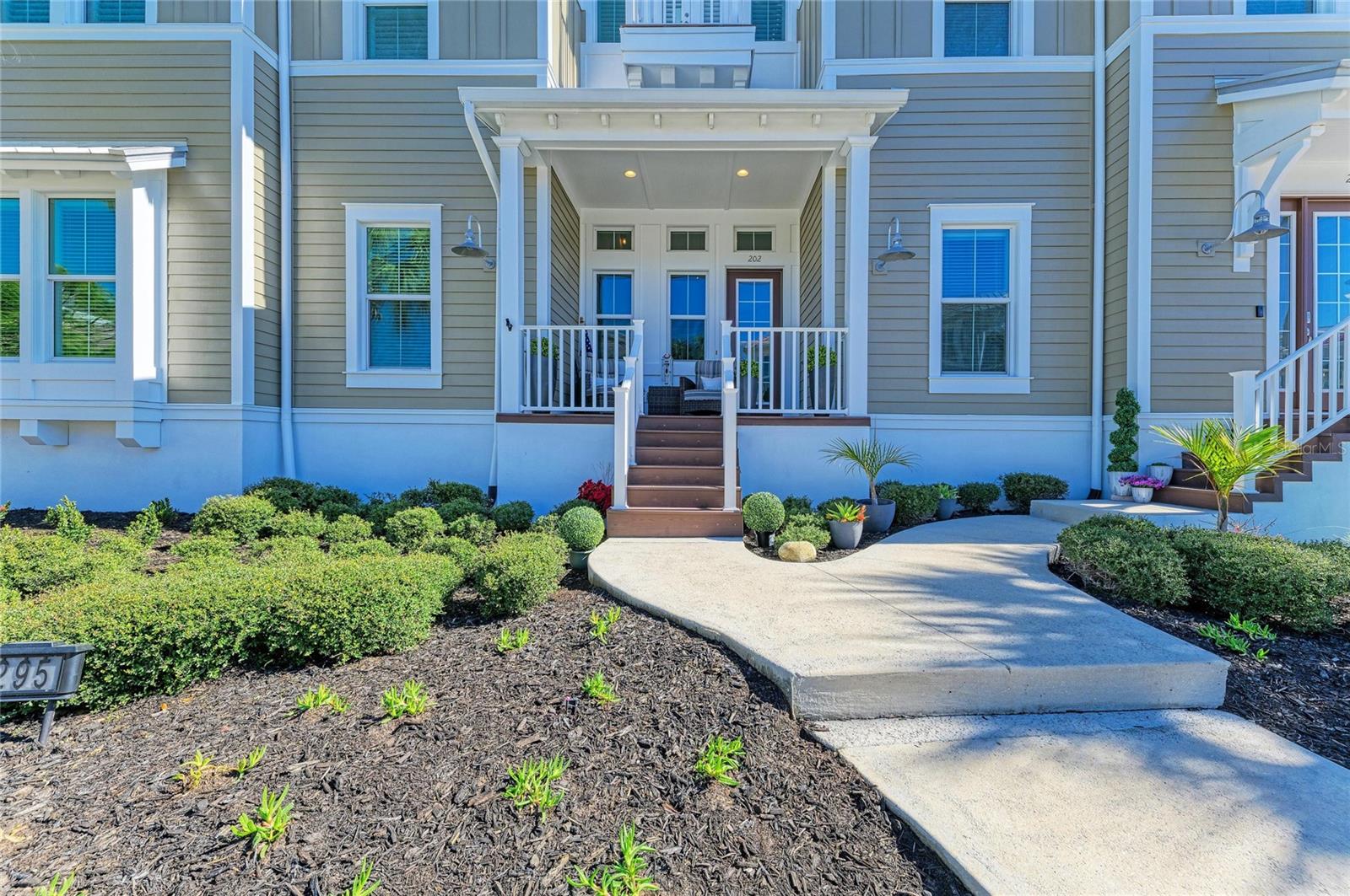 EDGEWATER WALK II ON HARBOUR ISLE - Residential