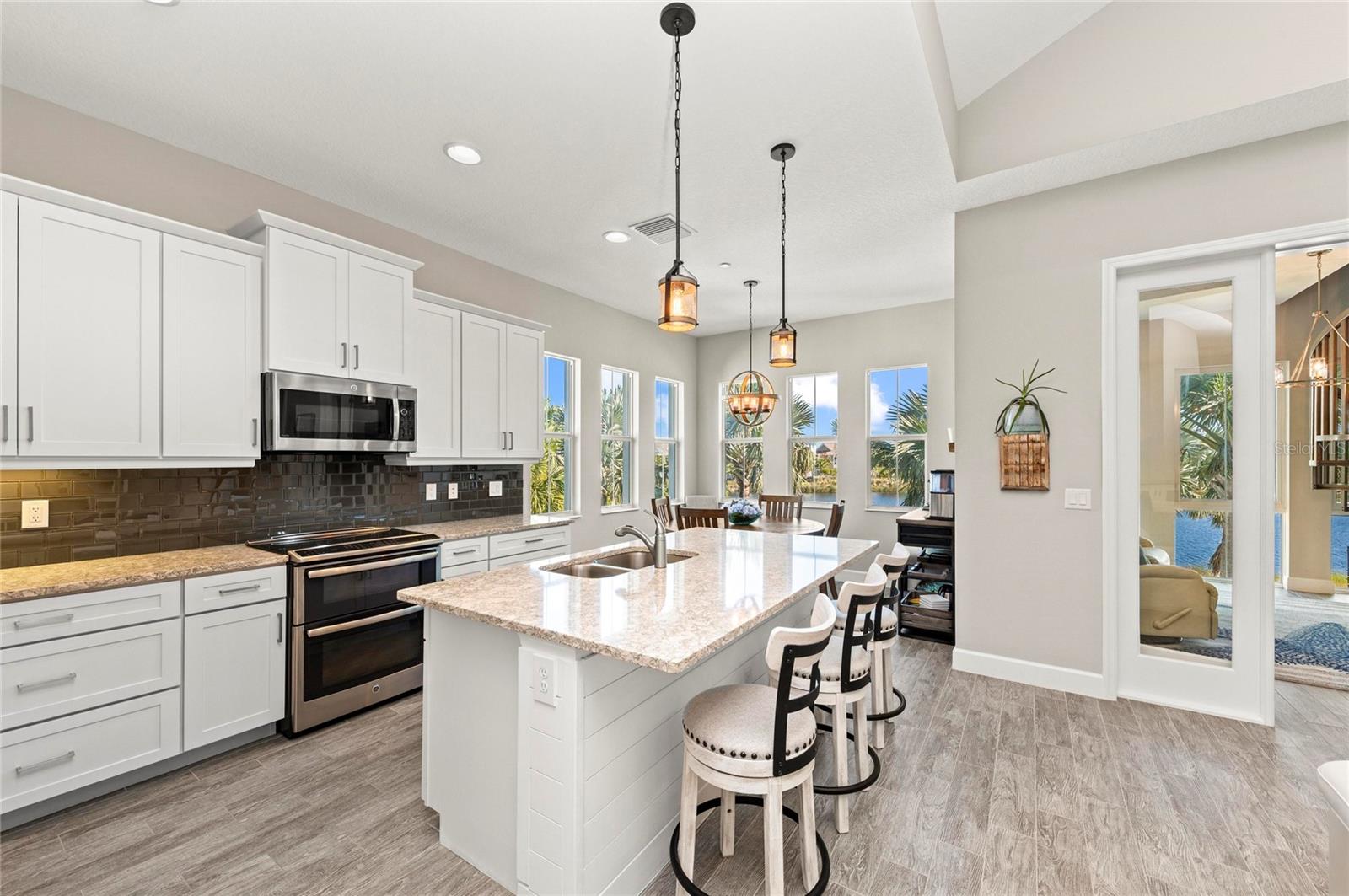 EDGEWATER WALK II ON HARBOUR ISLE - Residential