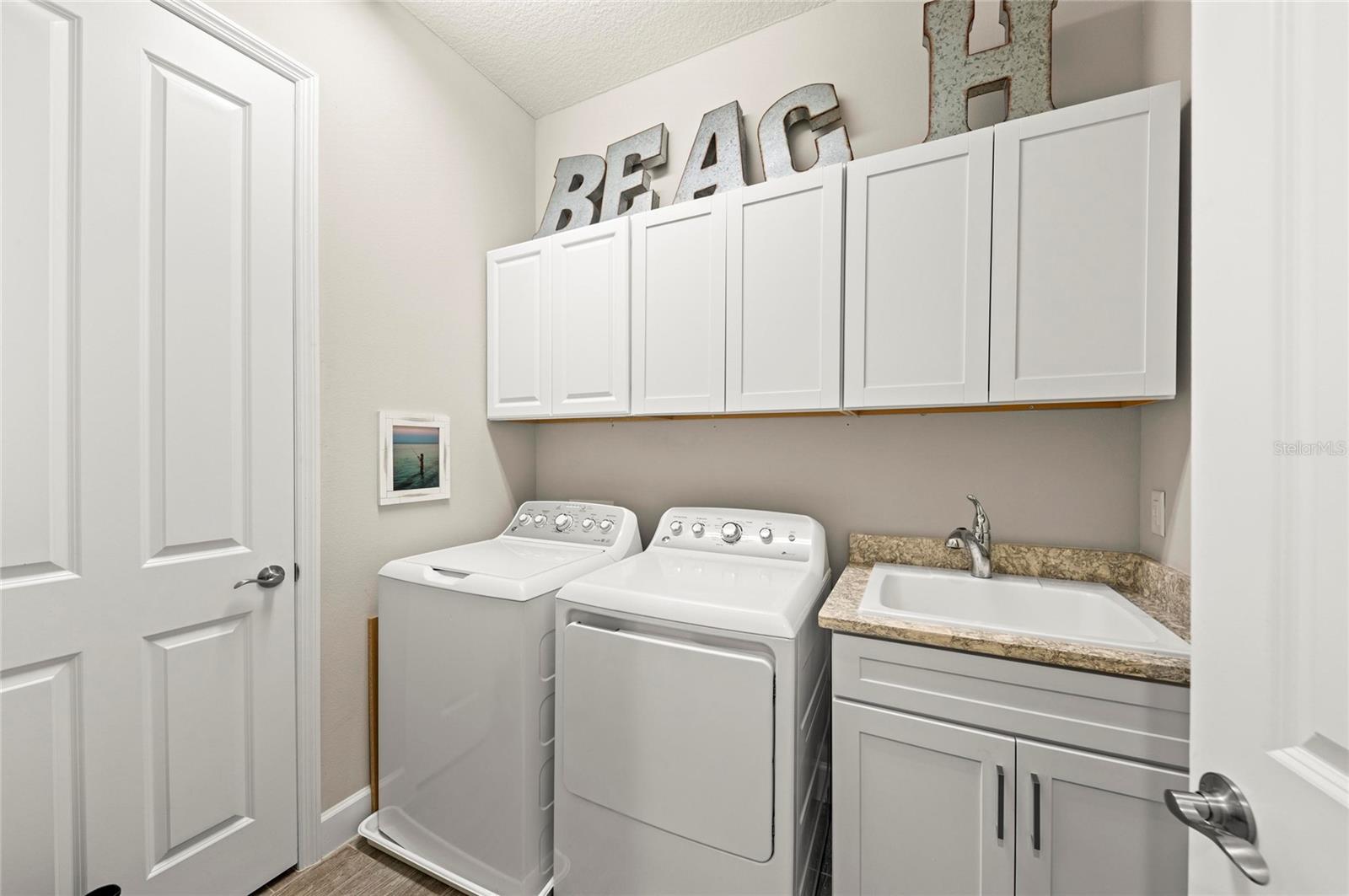 EDGEWATER WALK II ON HARBOUR ISLE - Residential