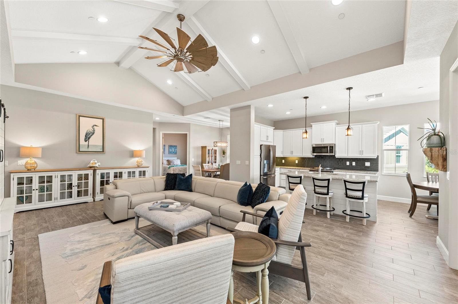 EDGEWATER WALK II ON HARBOUR ISLE - Residential