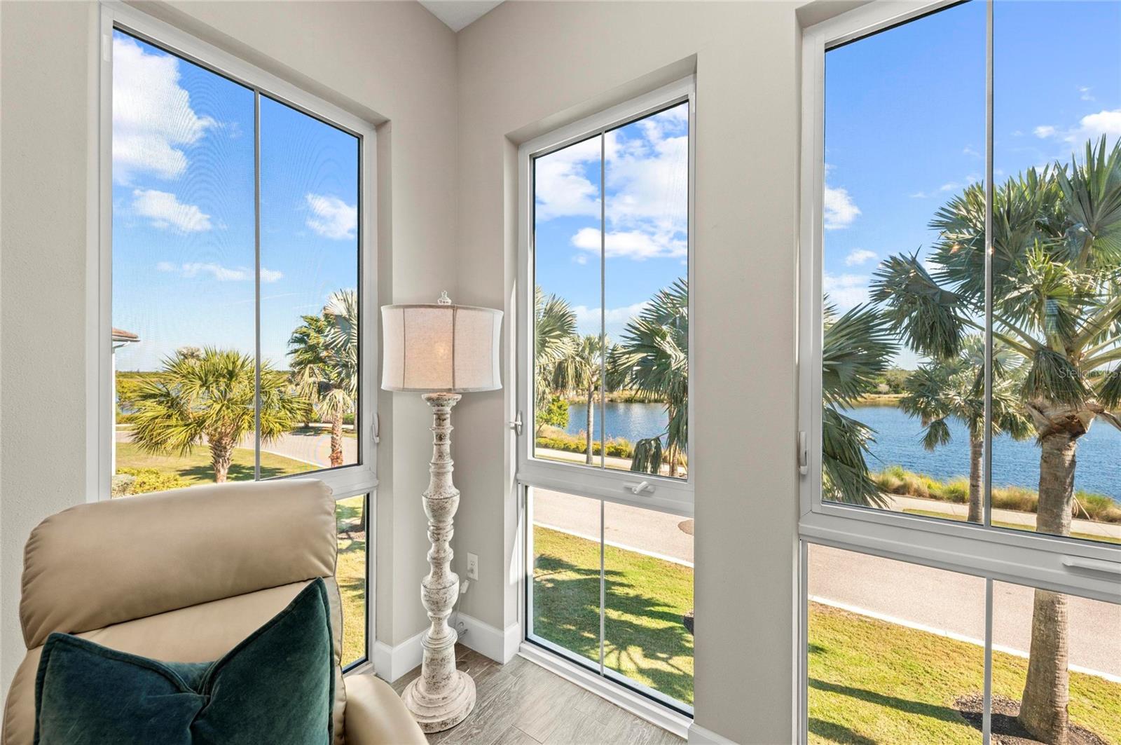 EDGEWATER WALK II ON HARBOUR ISLE - Residential