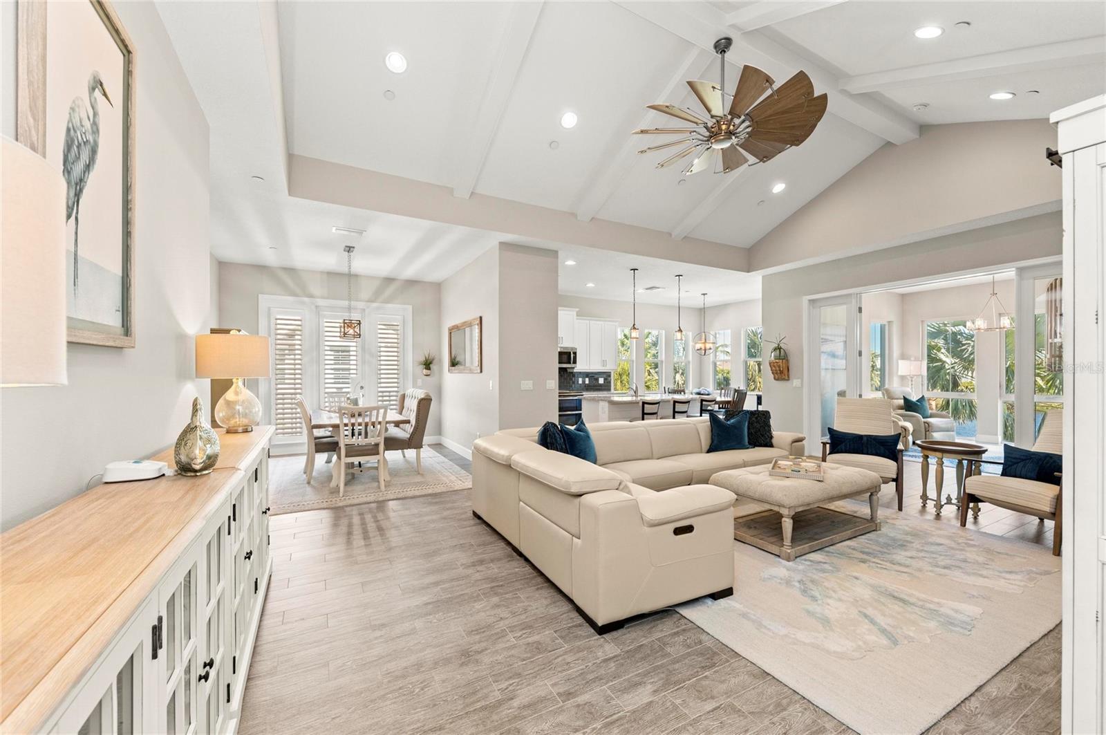 EDGEWATER WALK II ON HARBOUR ISLE - Residential