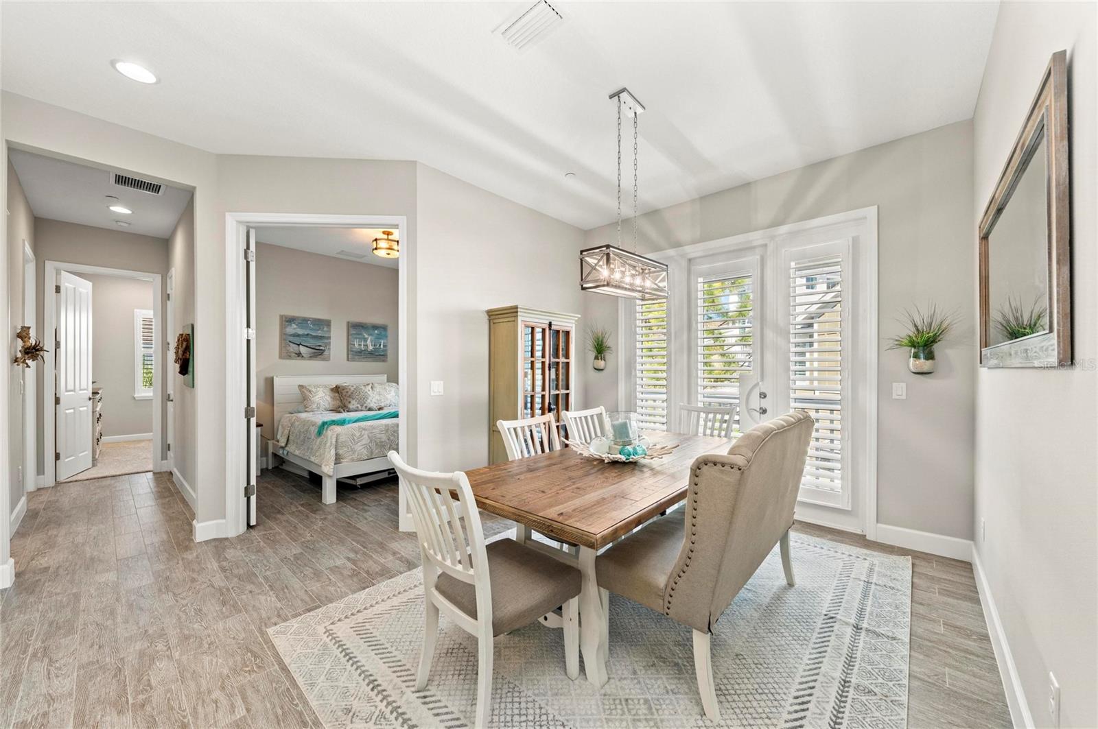 EDGEWATER WALK II ON HARBOUR ISLE - Residential