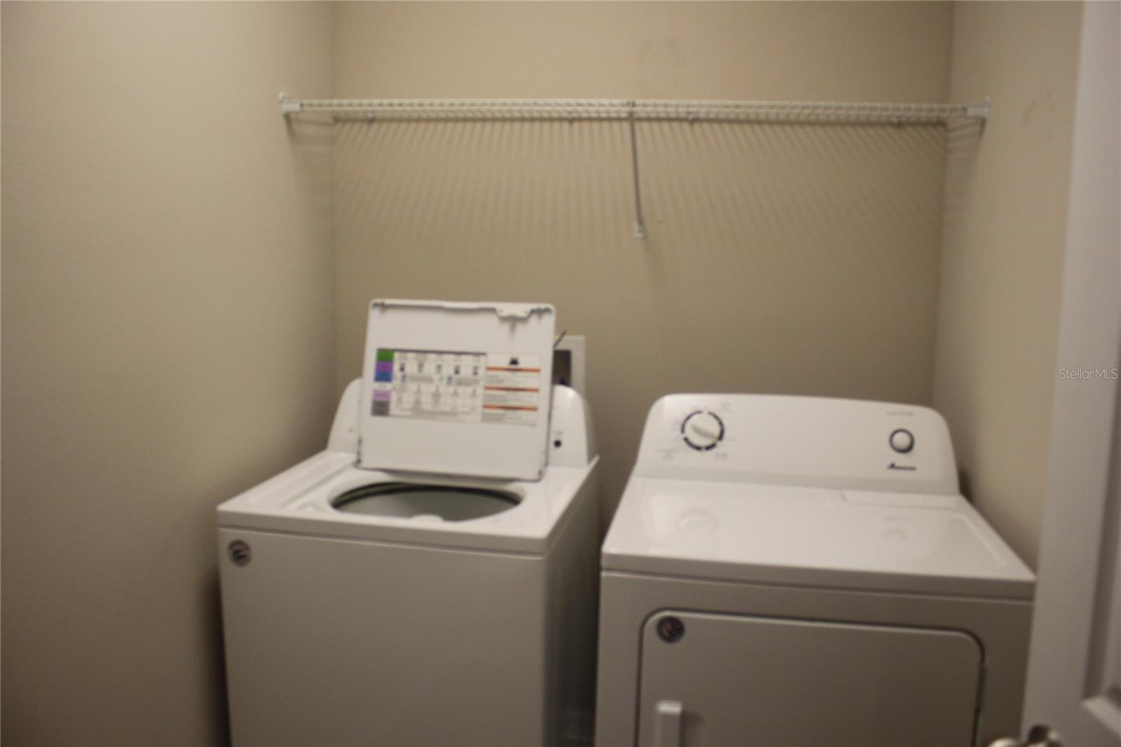 OASIS COVE II/LAKESIDE VILLAGE PH - Residential Lease