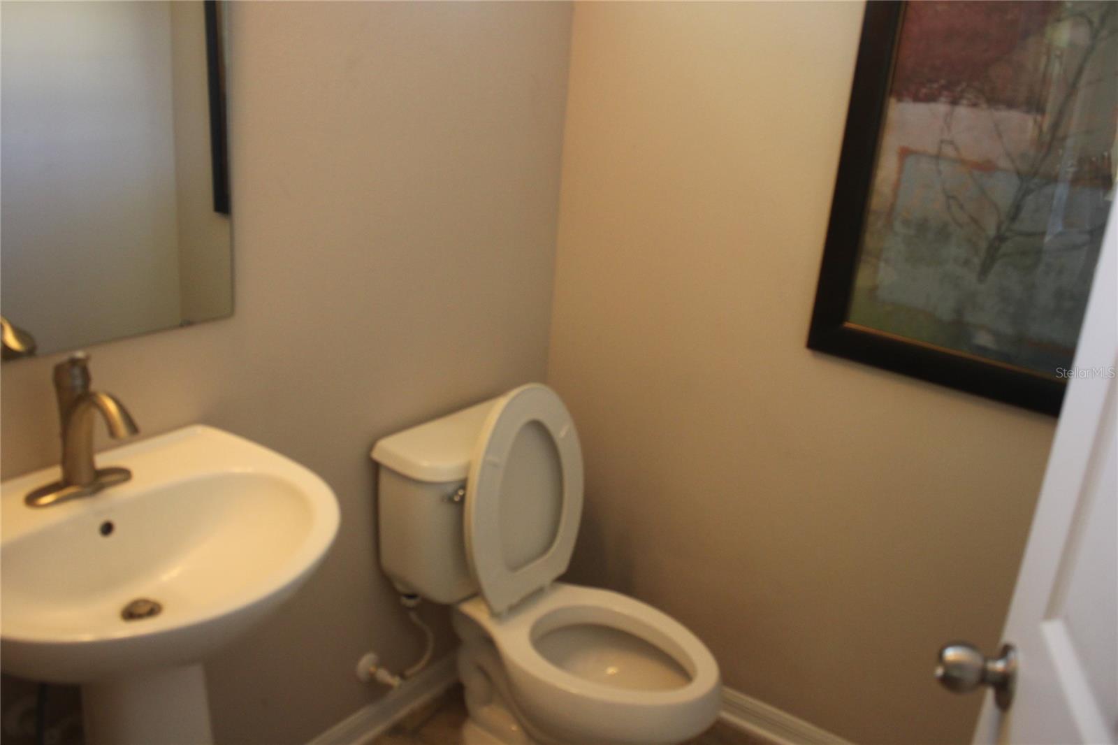 OASIS COVE II/LAKESIDE VILLAGE PH - Residential Lease