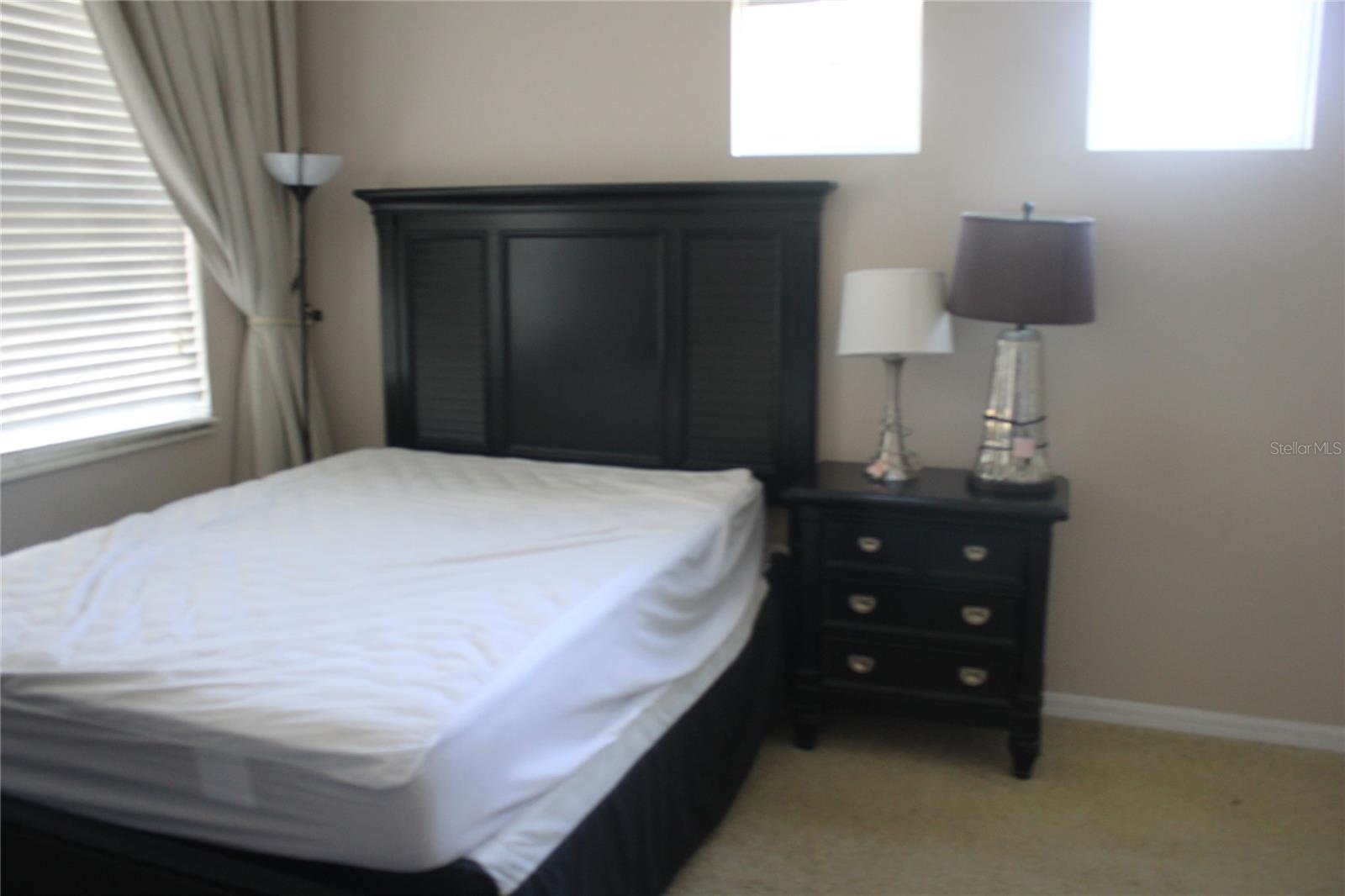 OASIS COVE II/LAKESIDE VILLAGE PH - Residential Lease