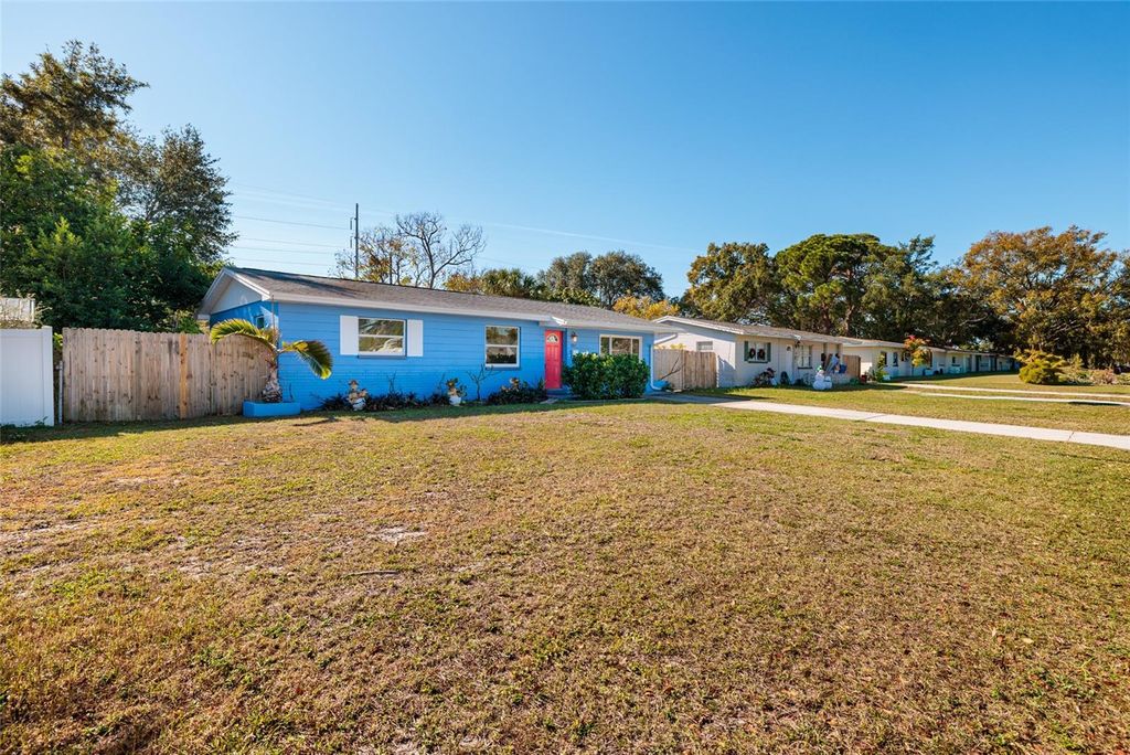 Photo of 704 72nd Avenue N, St Petersburg, FL 33702 (MLS # TB8454116)