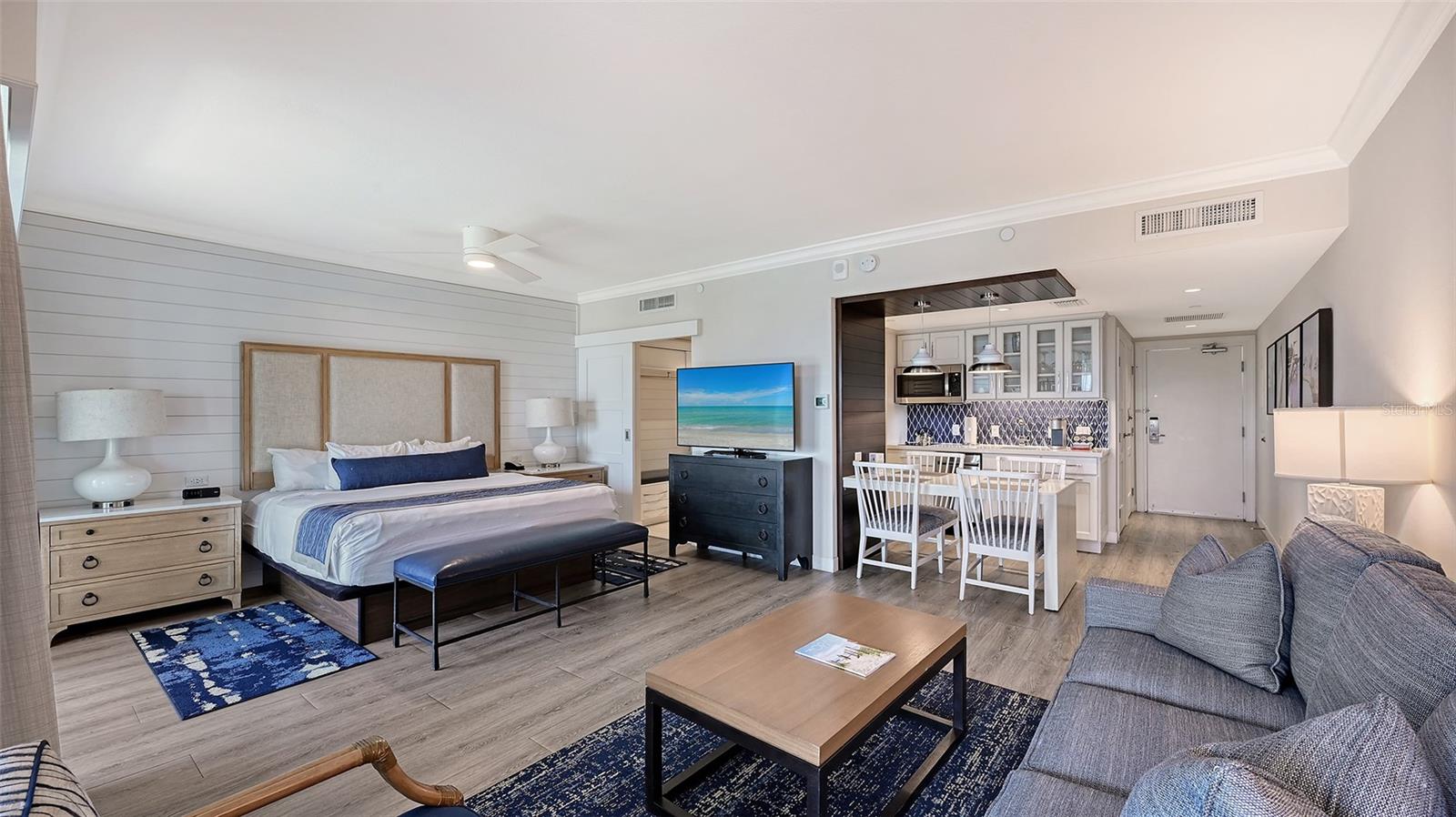 INN ON THE BEACH PH II - Residential
