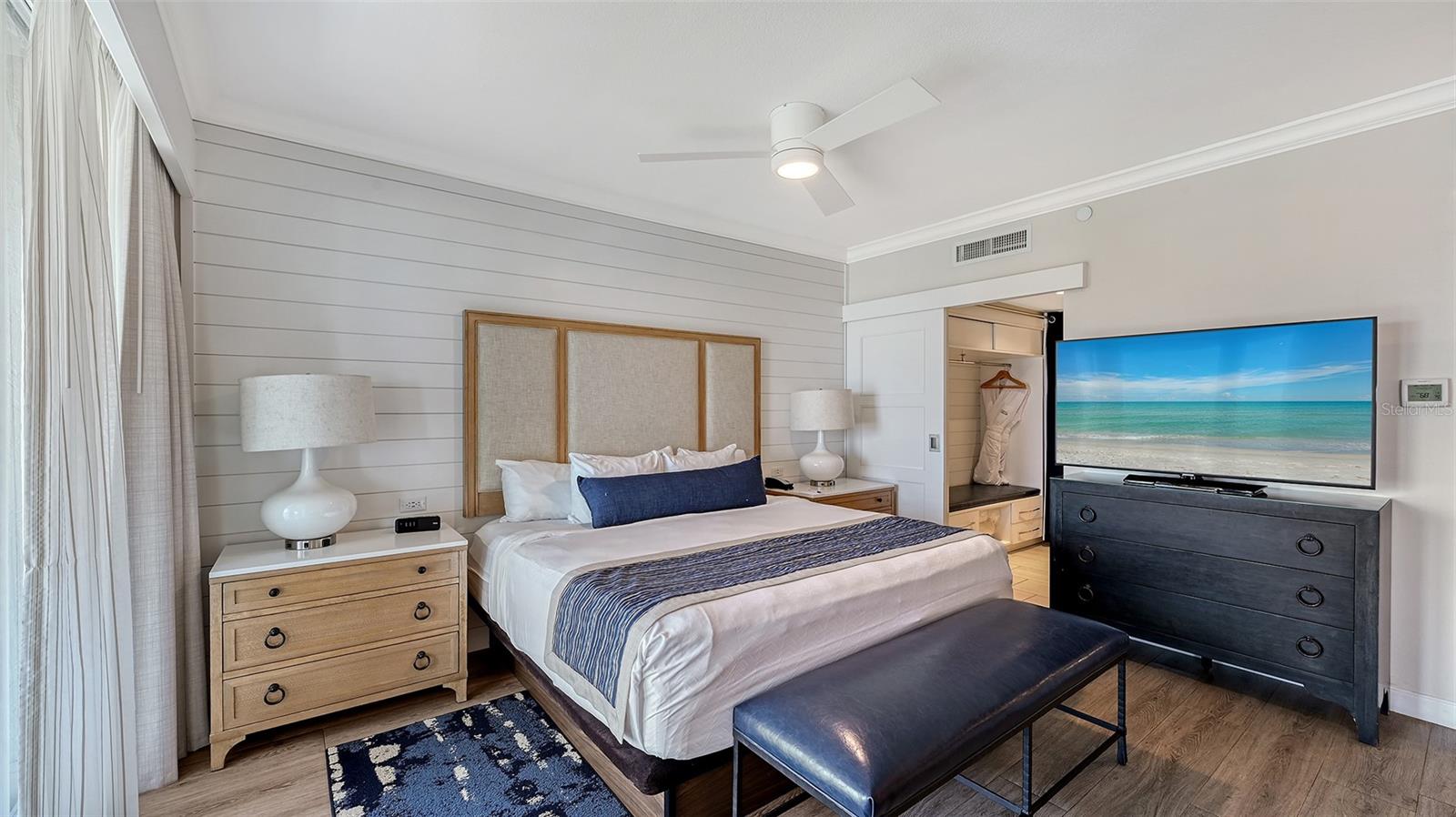 INN ON THE BEACH PH II - Residential