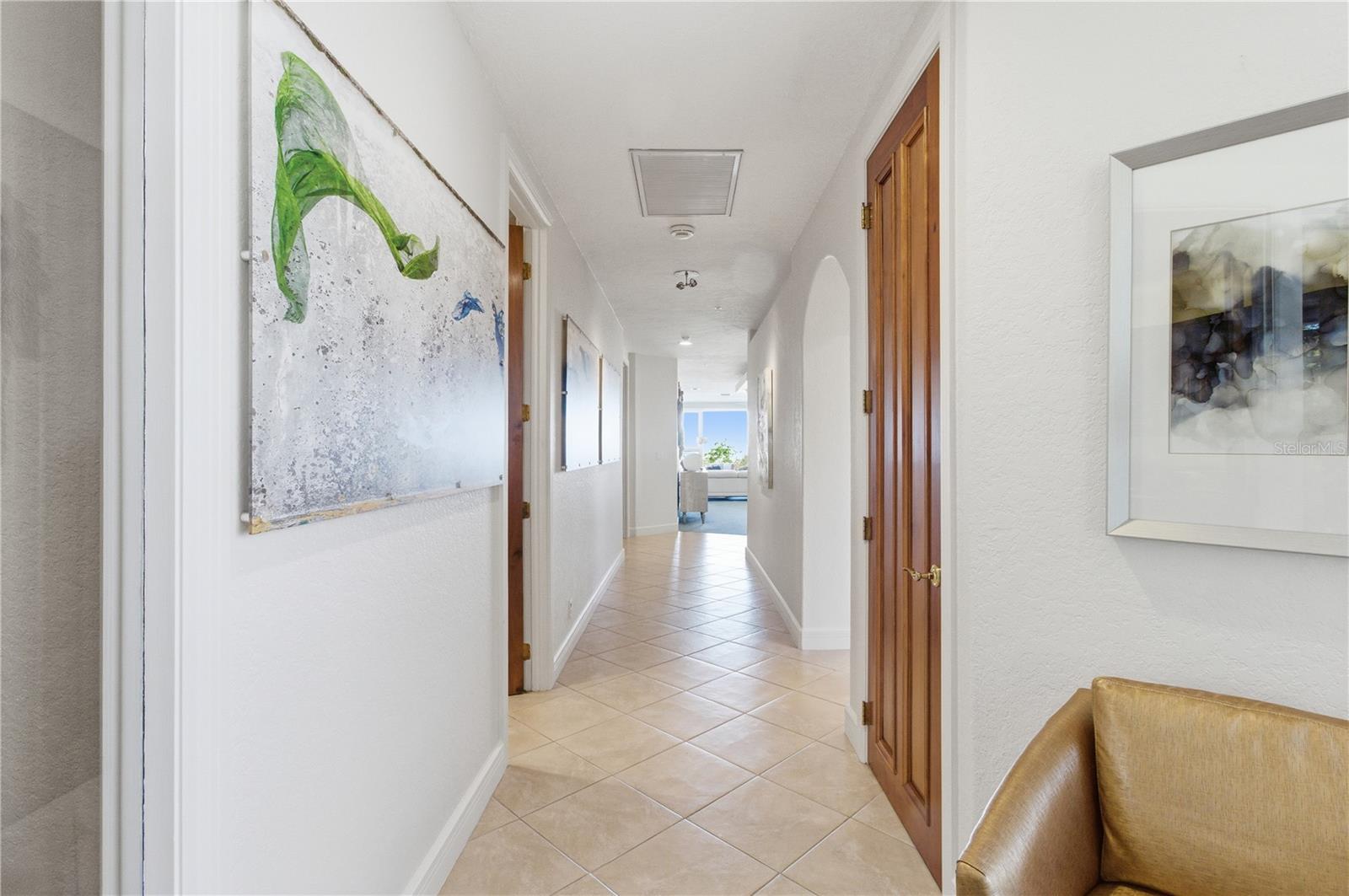 TANGERINE BAY CLUB - Residential