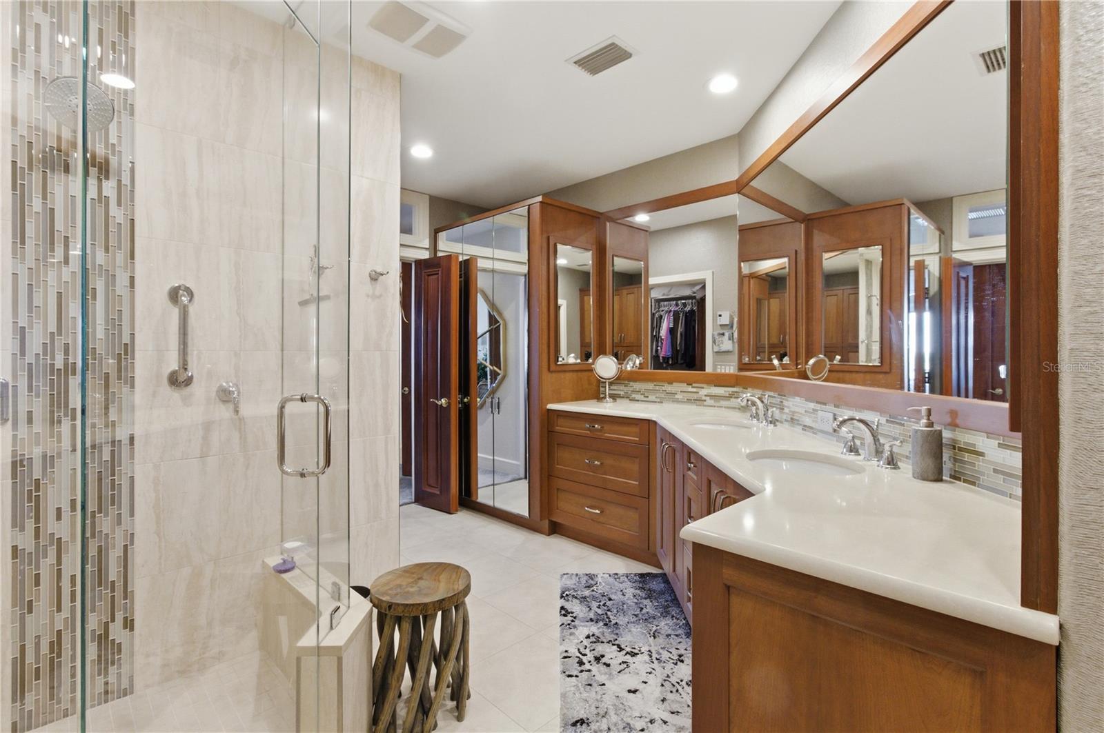 TANGERINE BAY CLUB - Residential