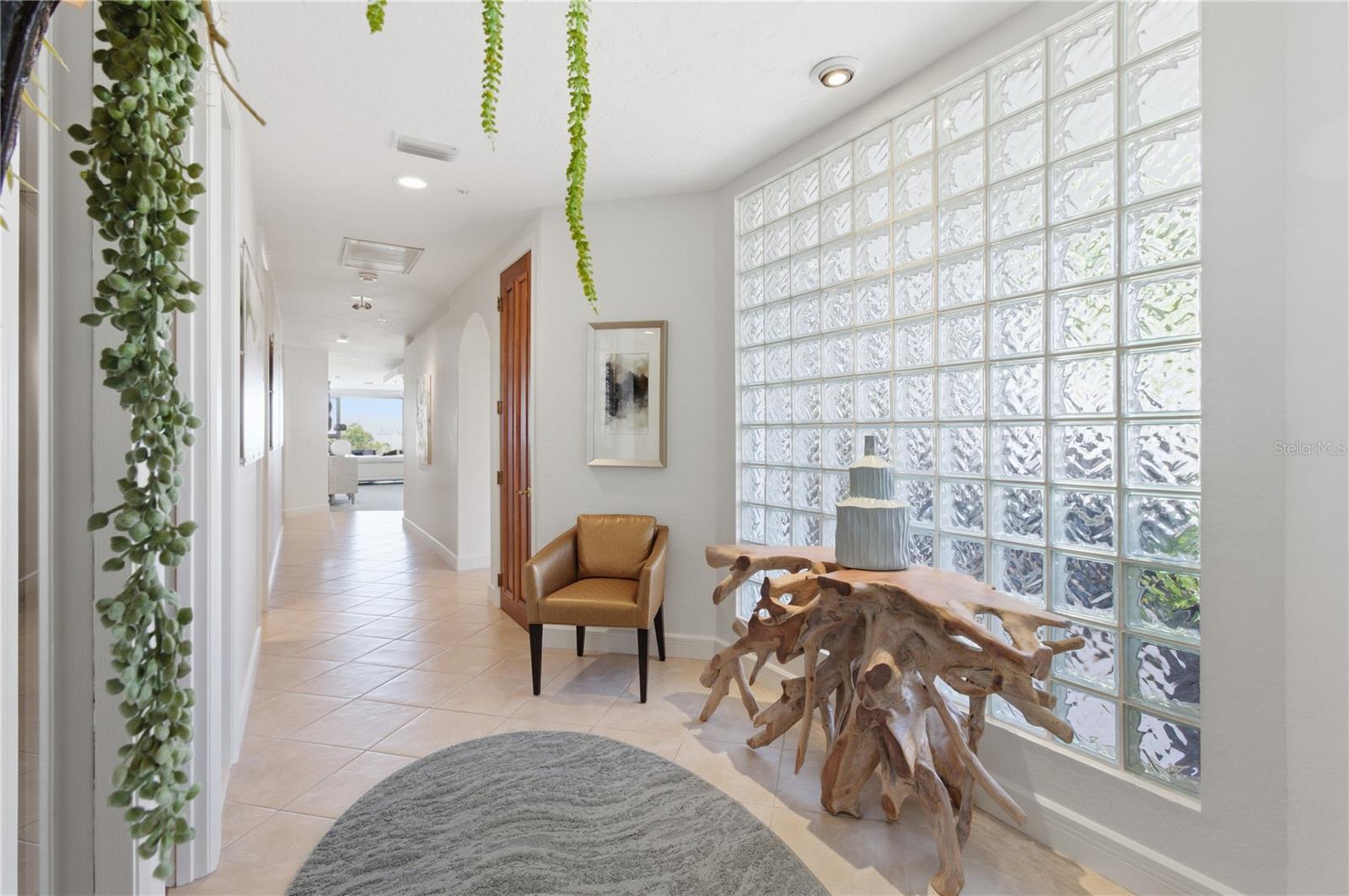 TANGERINE BAY CLUB - Residential