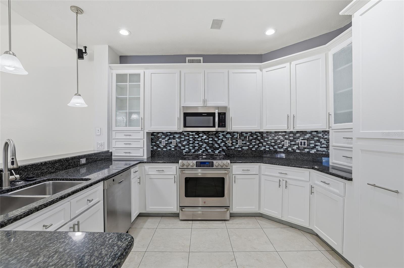 BLOOMINGDALE SEC AA GG UNIT 1 - Residential